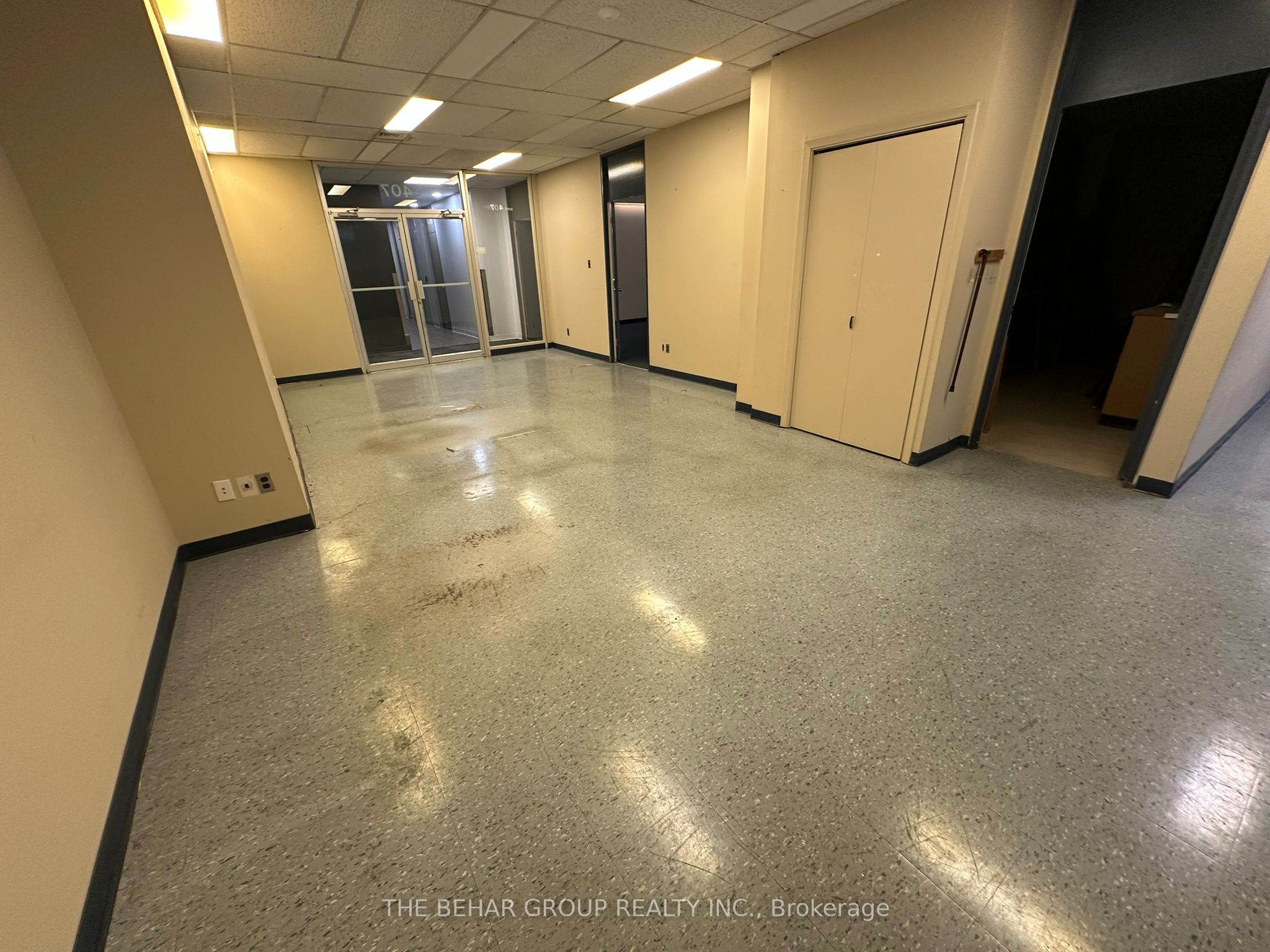 #407 - 15 Gervais Drive Property Photo 6
