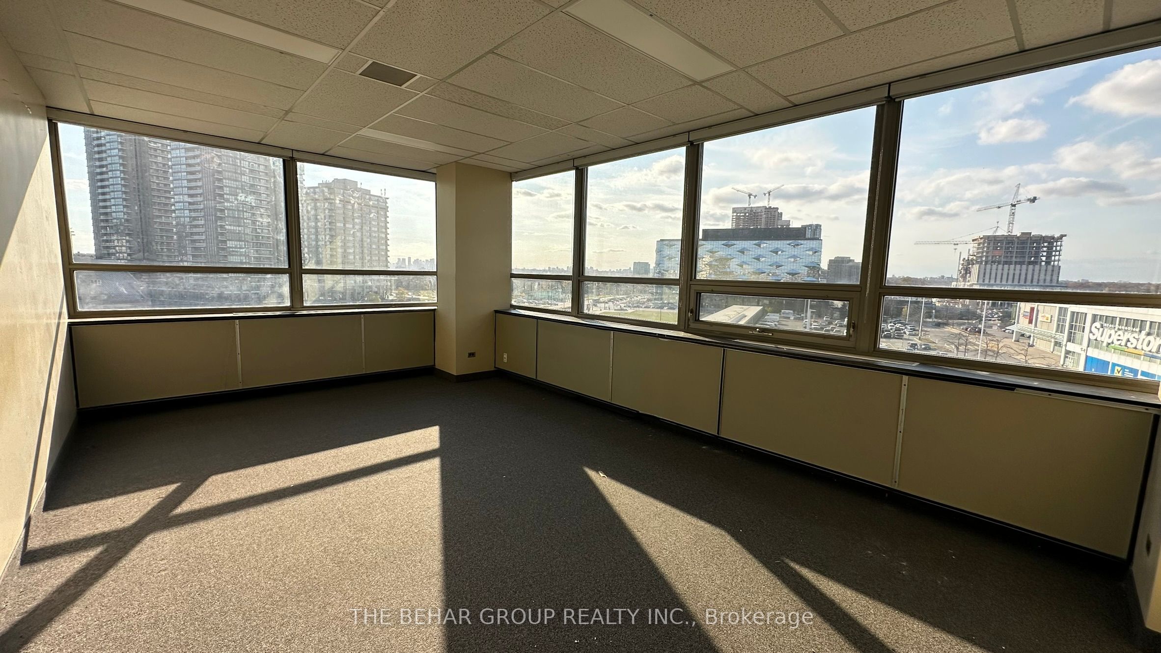 #500 - 15 Gervais Drive Property Photo 6
