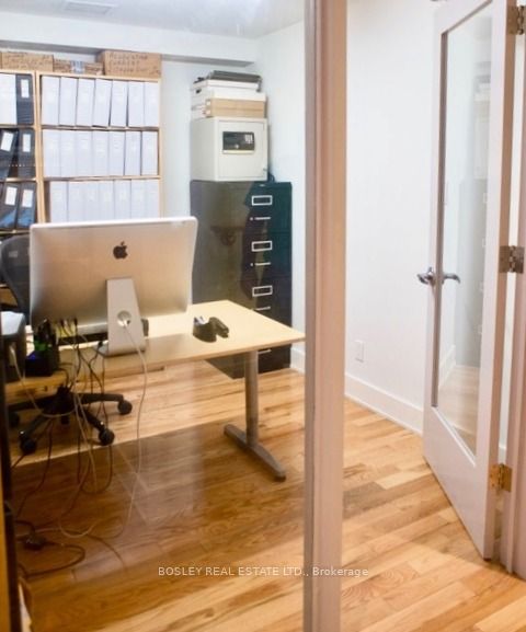 #2nd Flr - 1052 Queen Street Property Photo 5