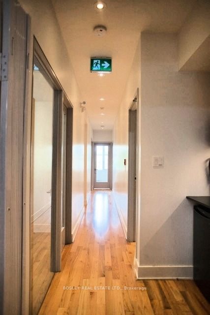#2nd Flr - 1052 Queen Street Property Photo 6