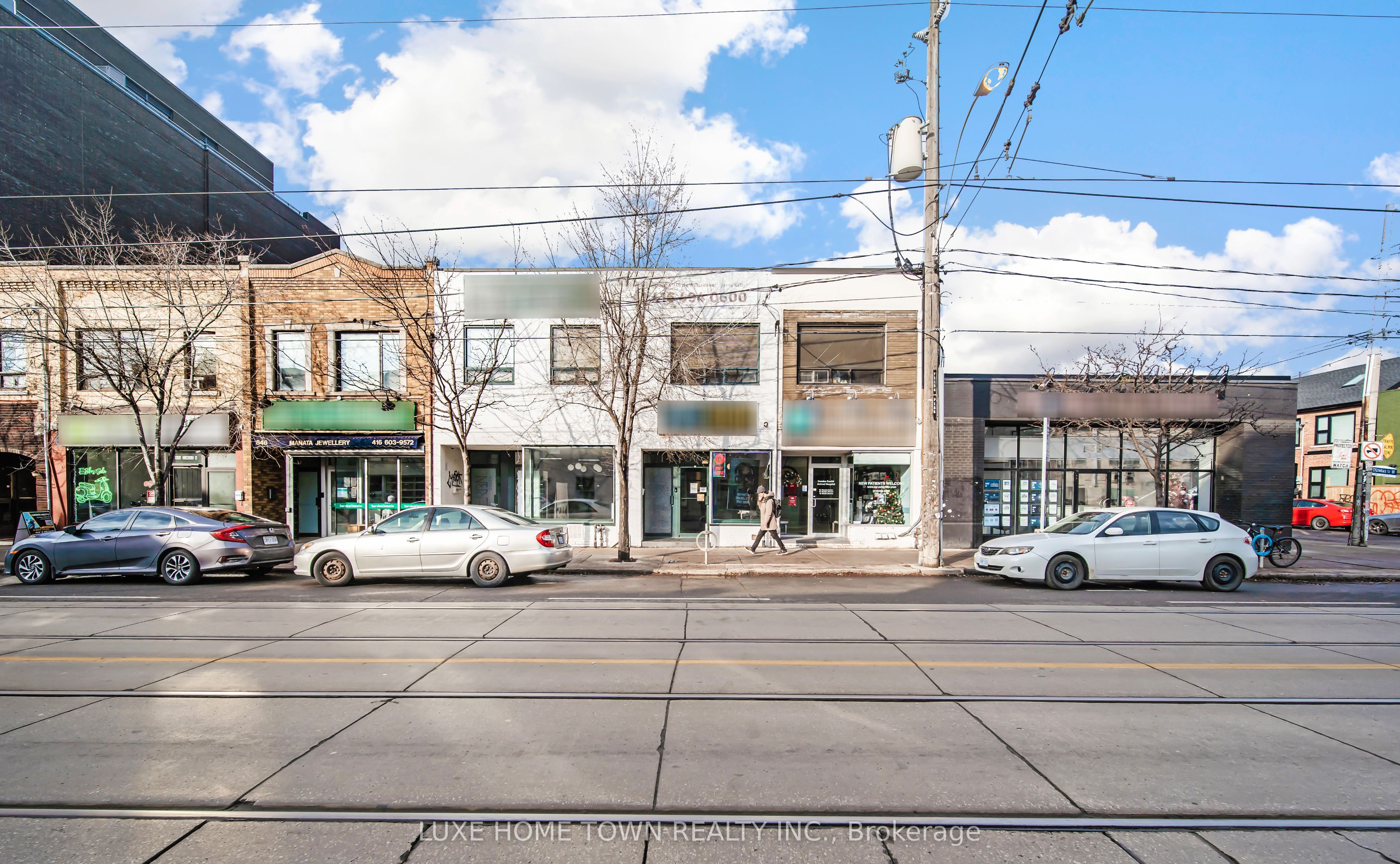842 Dundas Street Property Photo 2
