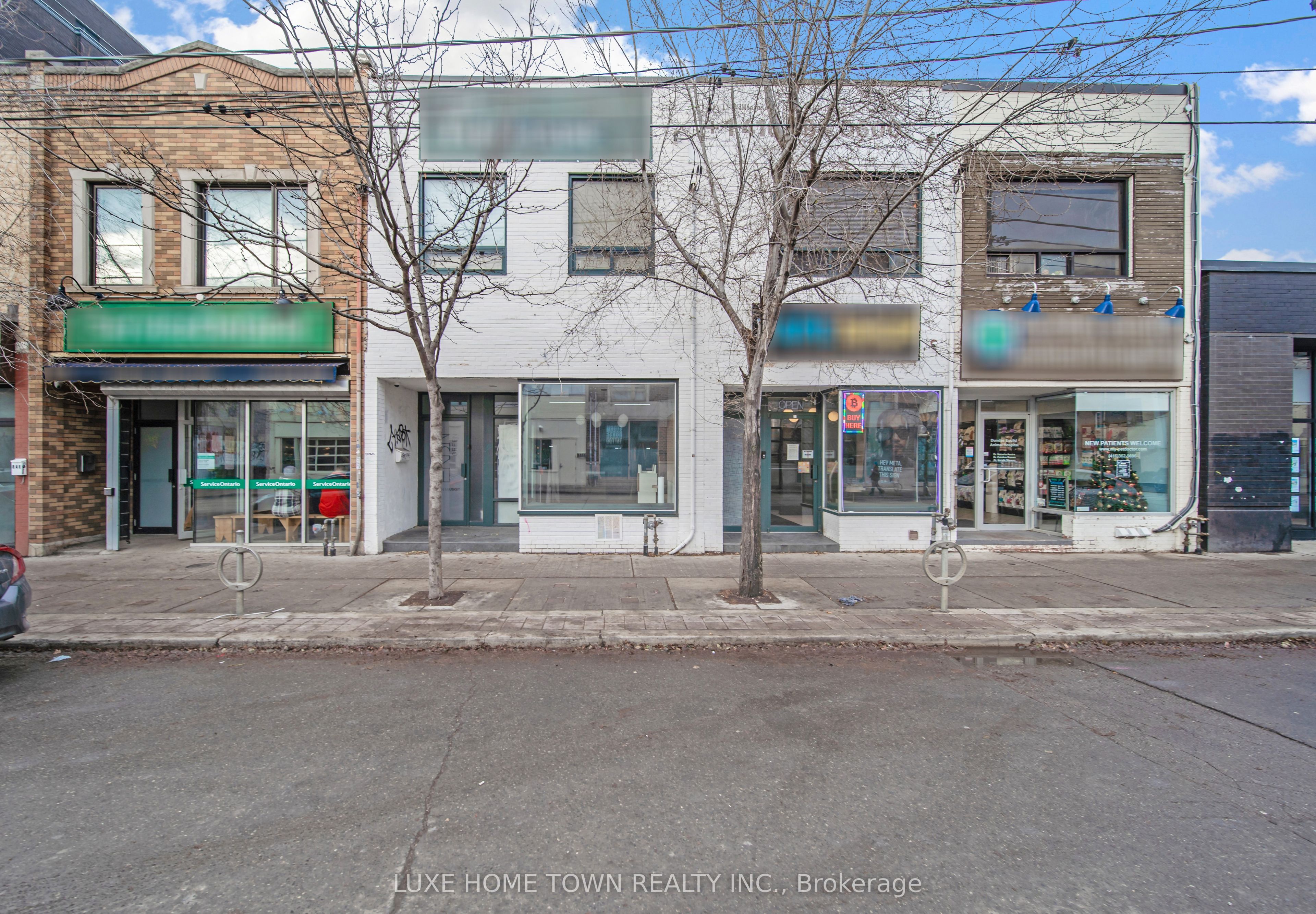 842 Dundas Street Property Photo 3