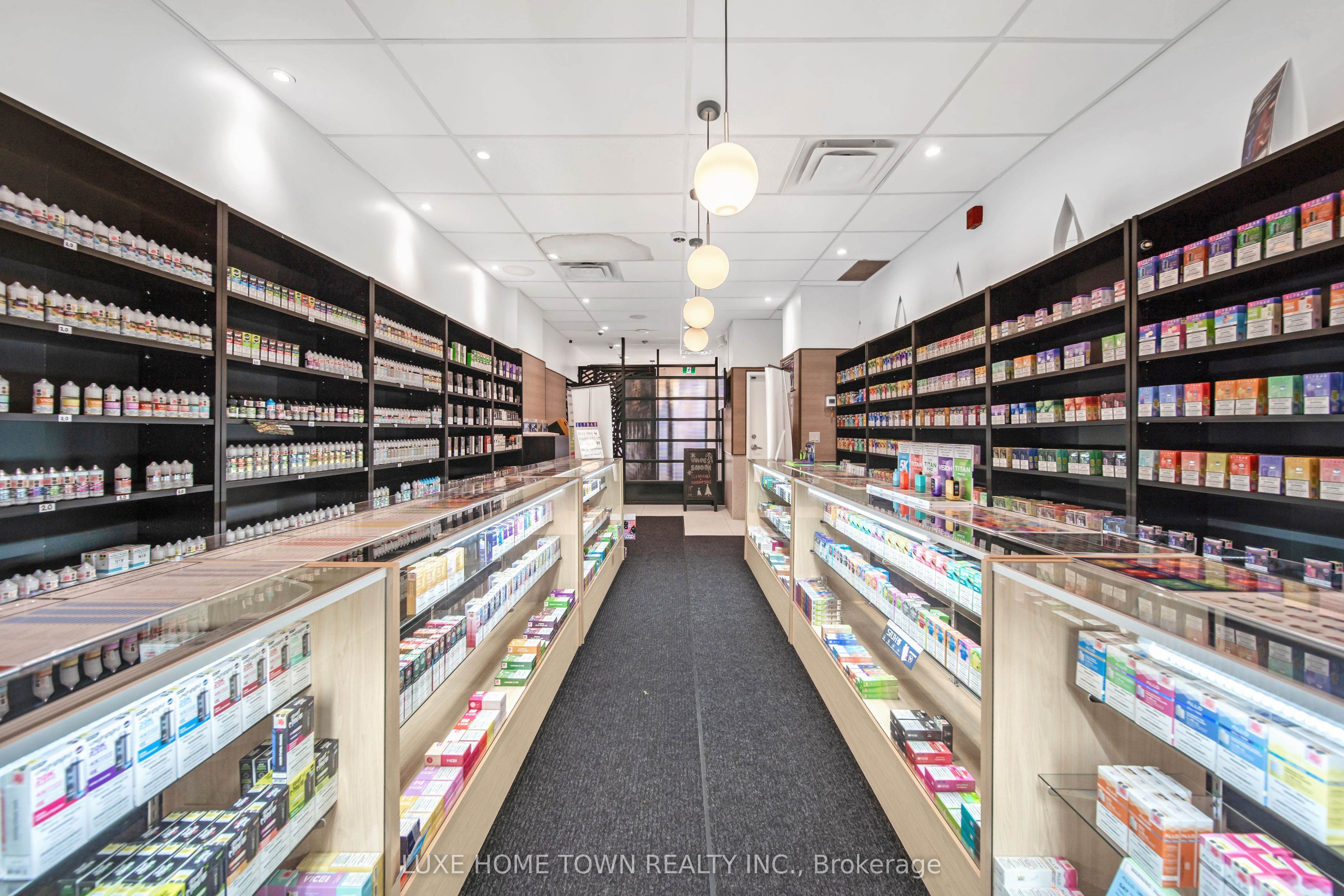 842 Dundas Street Property Photo 11