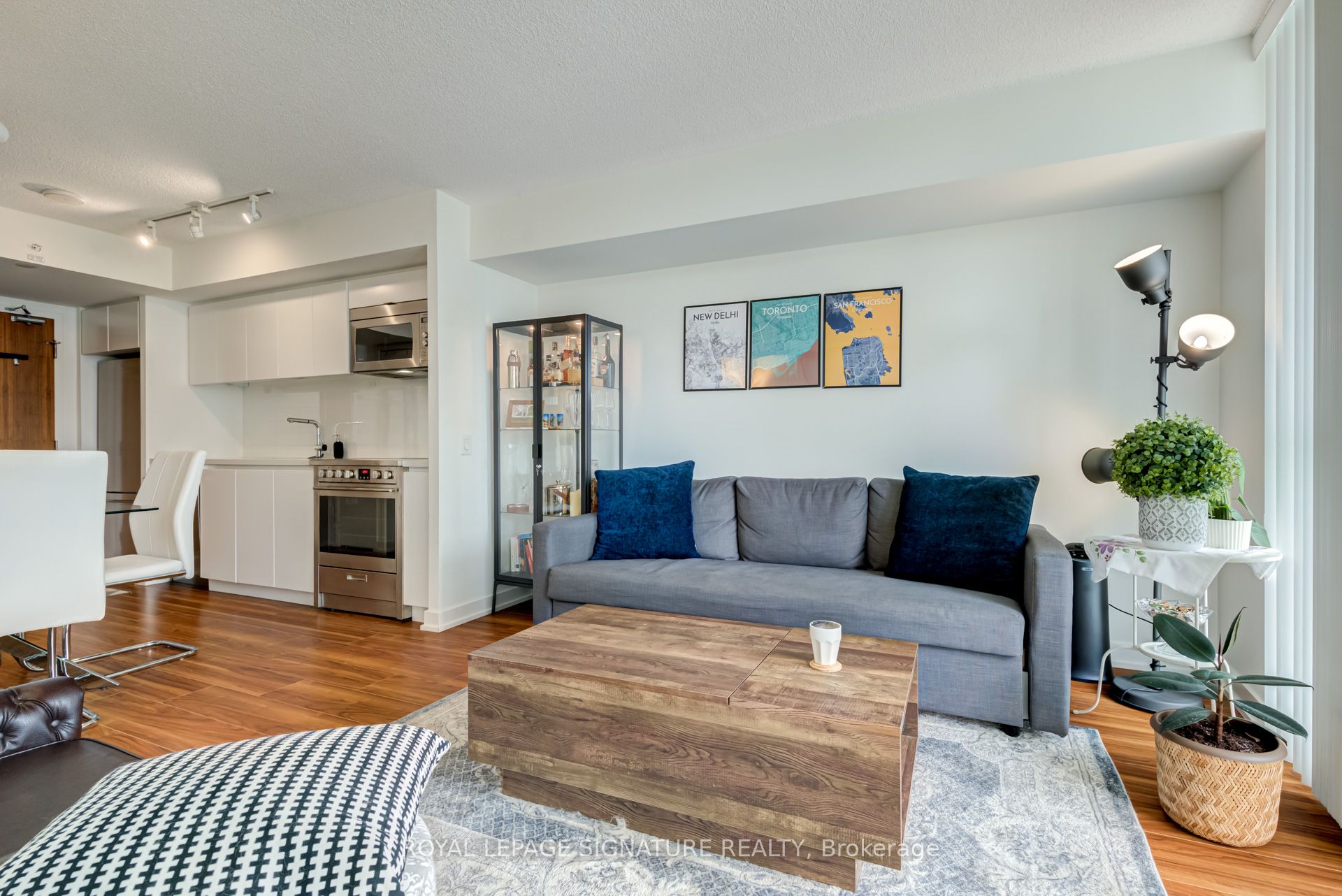 #1110 - 75 Queens Wharf Road Property Photo 6
