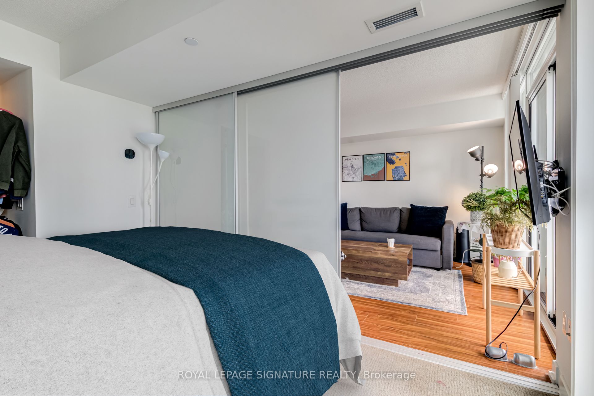 #1110 - 75 Queens Wharf Road Property Photo 8