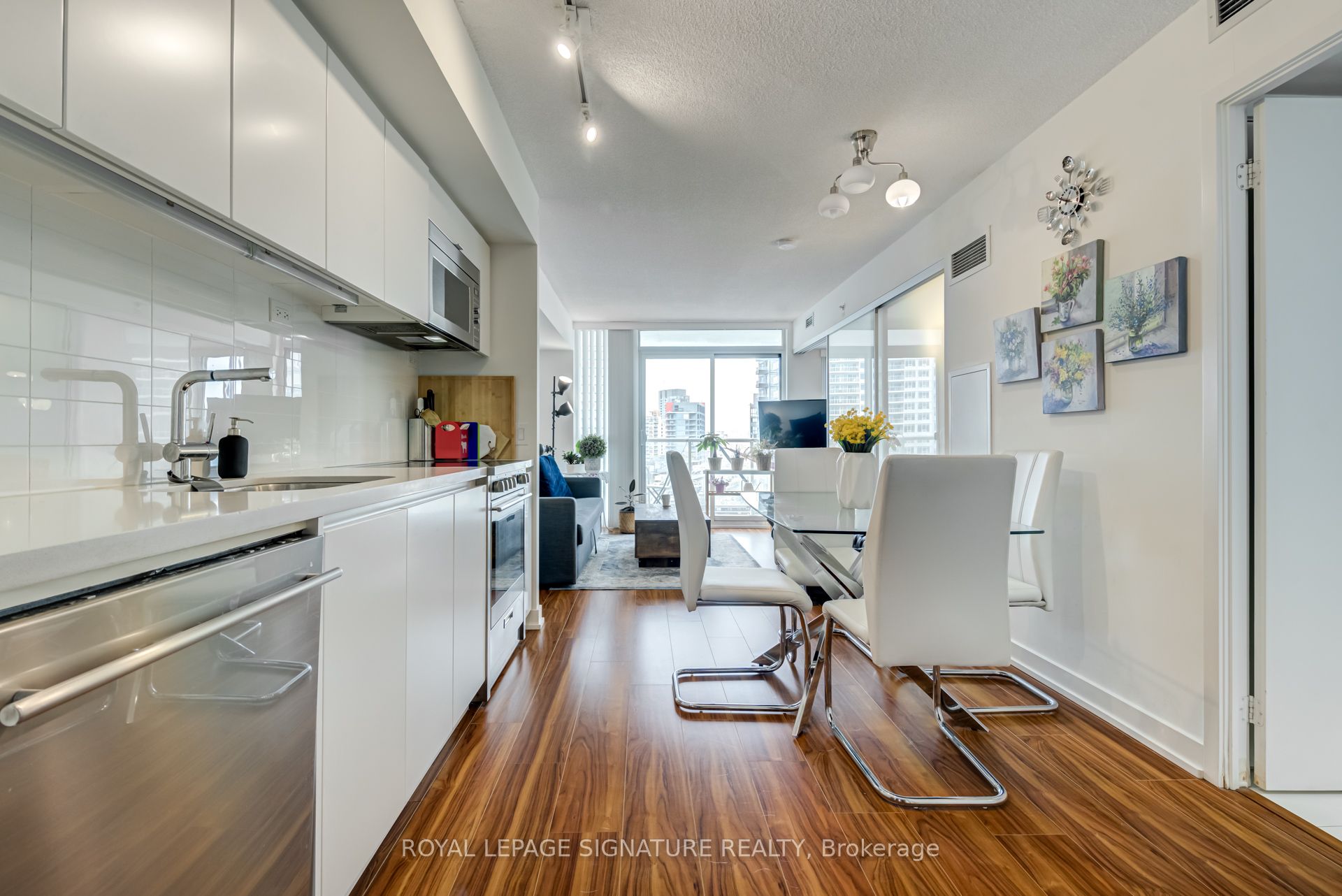 #1110 - 75 Queens Wharf Road Property Photo