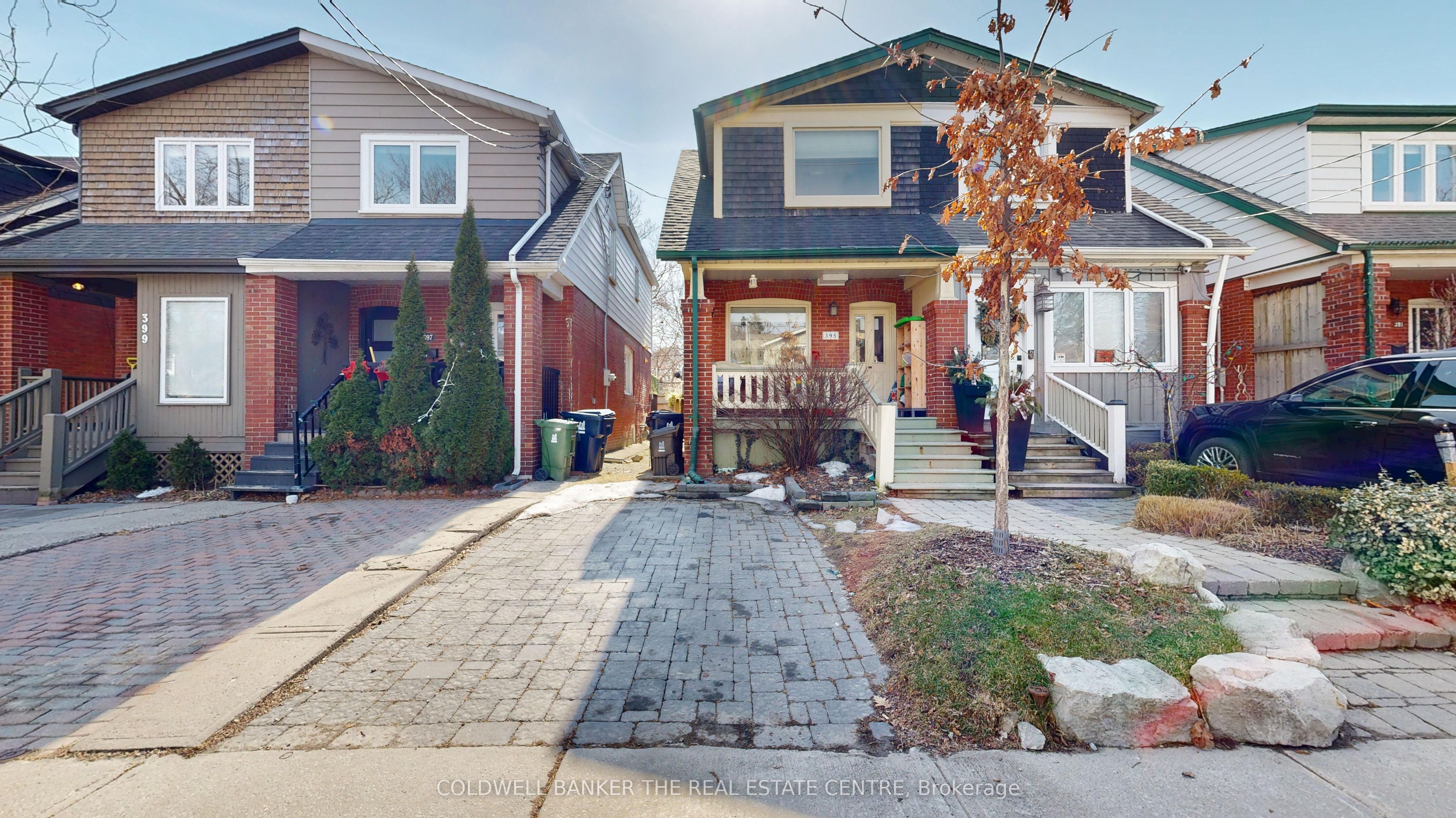 395 Davisville Avenue Property Photo 1