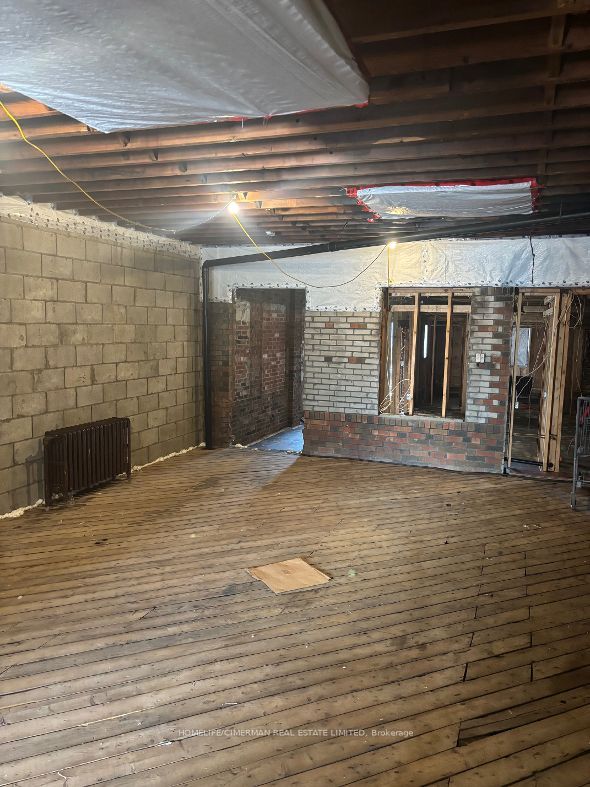 389 Vaughan Road Property Photo 17