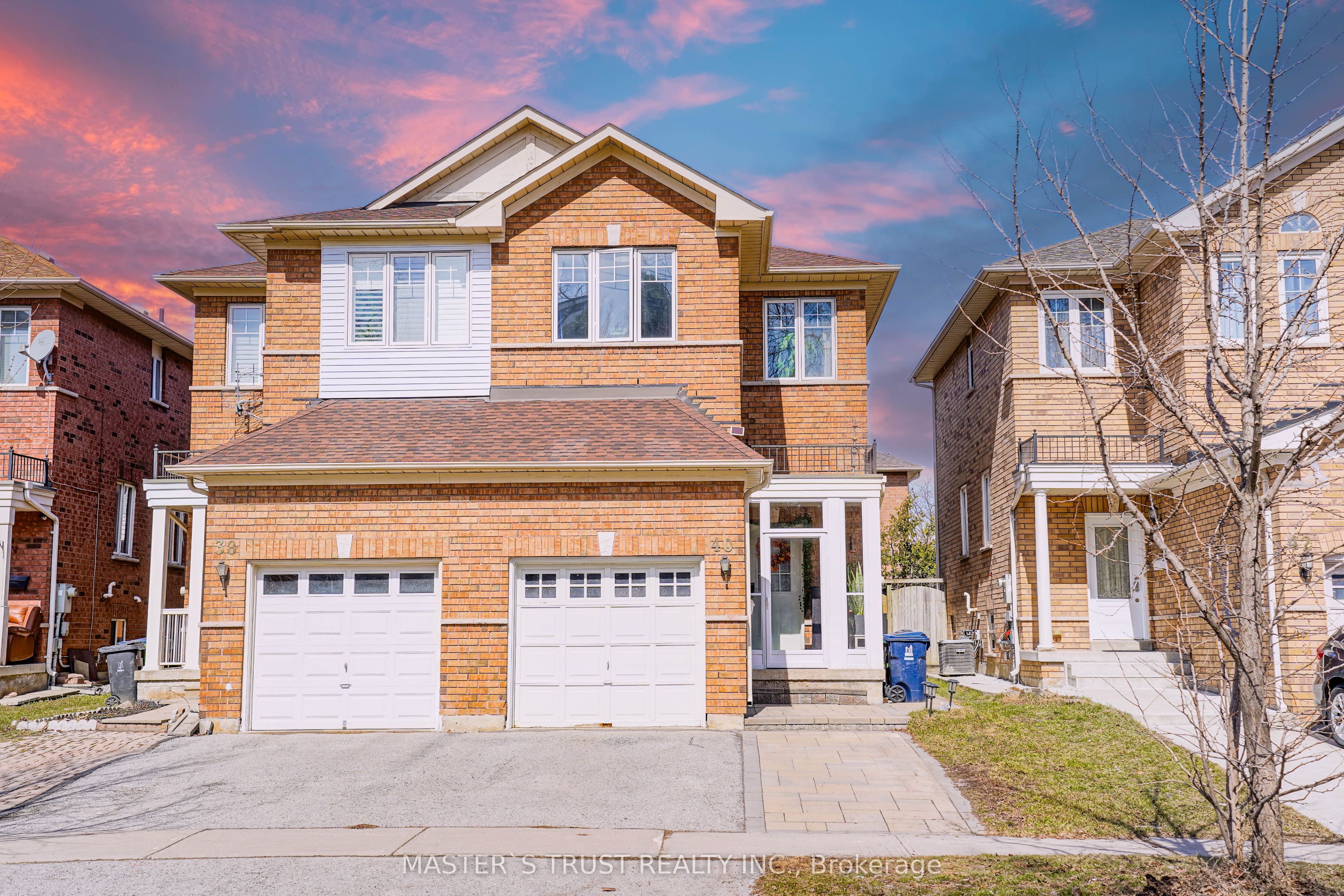 40 Rochefort Drive Property Photo 1