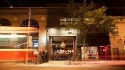 1096 Queen Street Property Photo 4