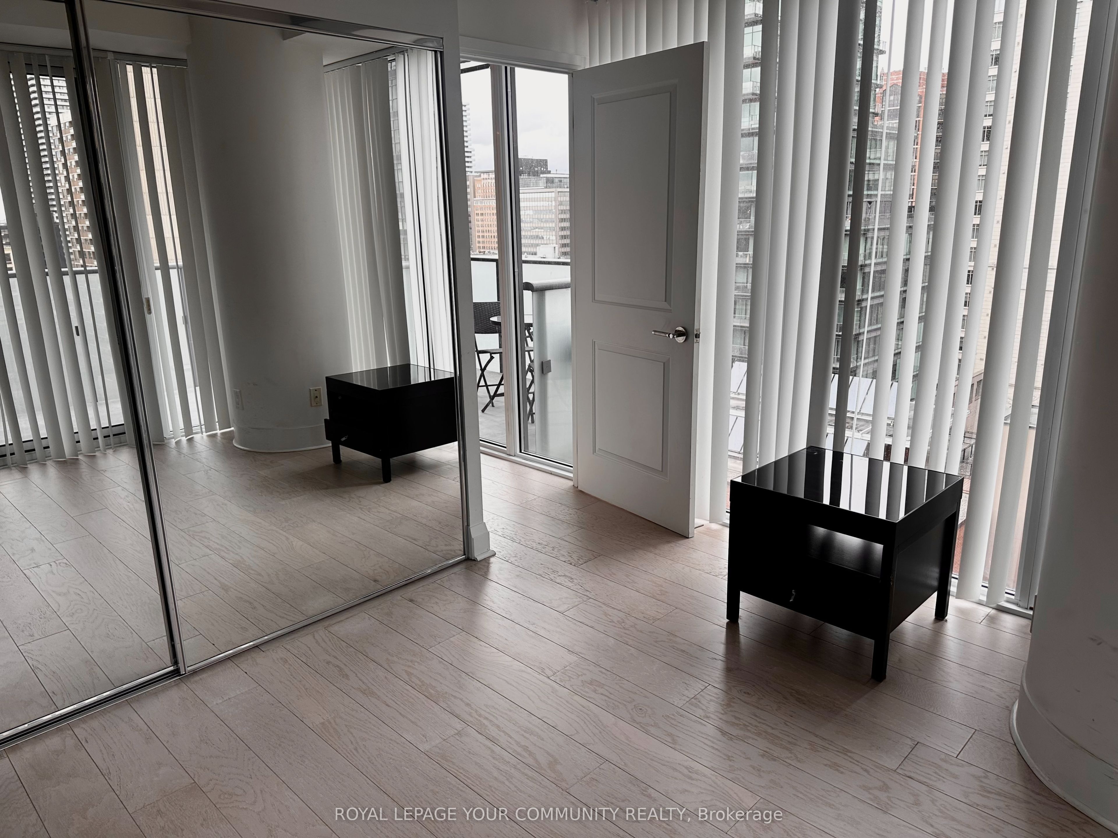 #1109 - 65 St. Mary Street Property Photo 11