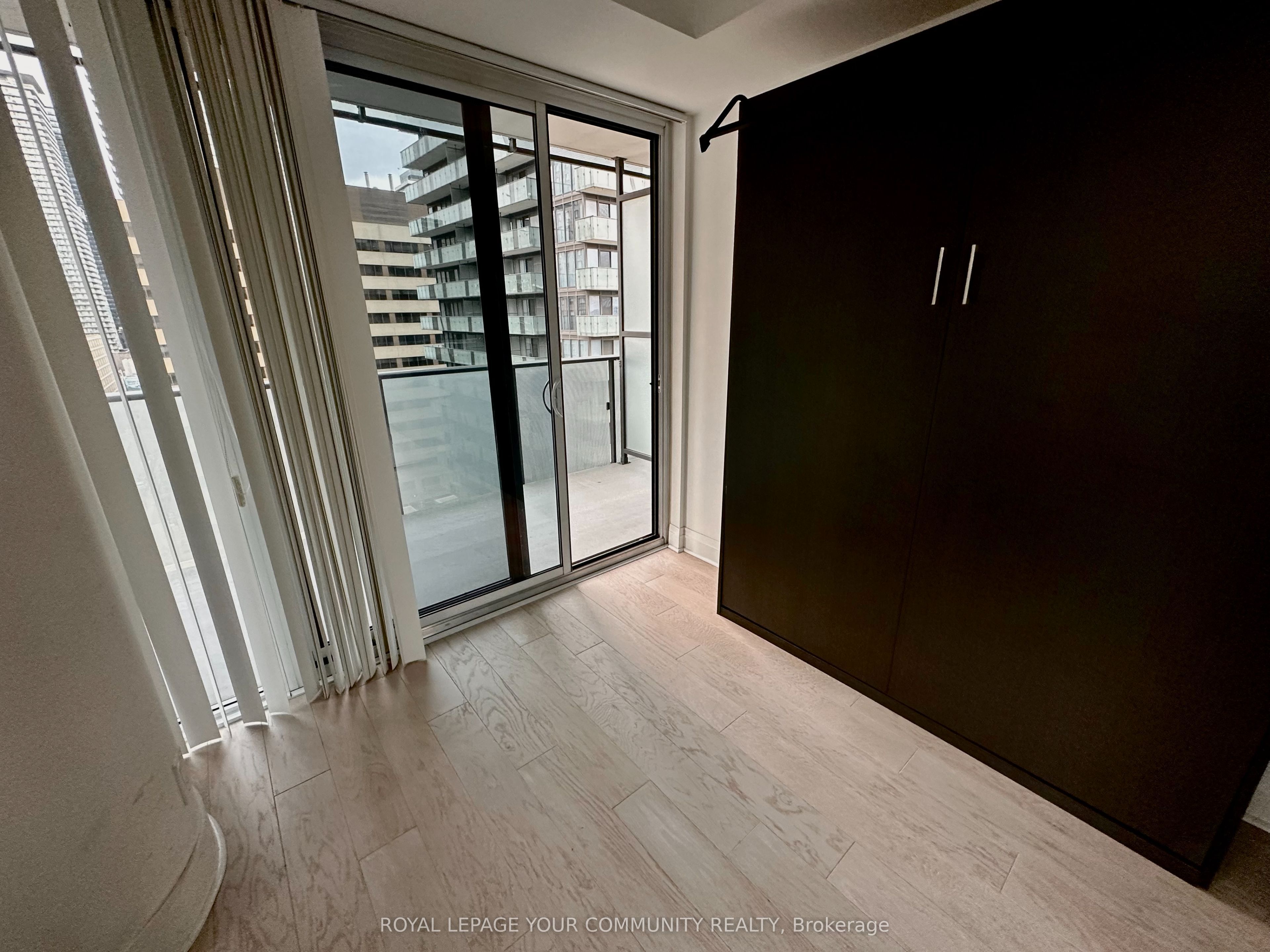 #1109 - 65 St. Mary Street Property Photo 12