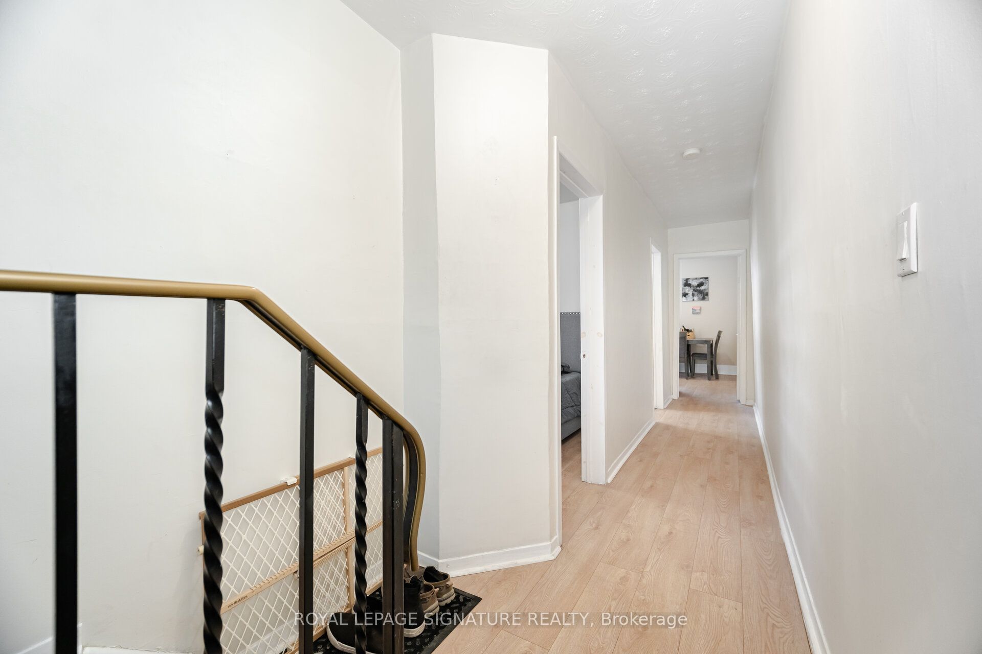 #upper - 105 Lisgar Street Property Photo 10