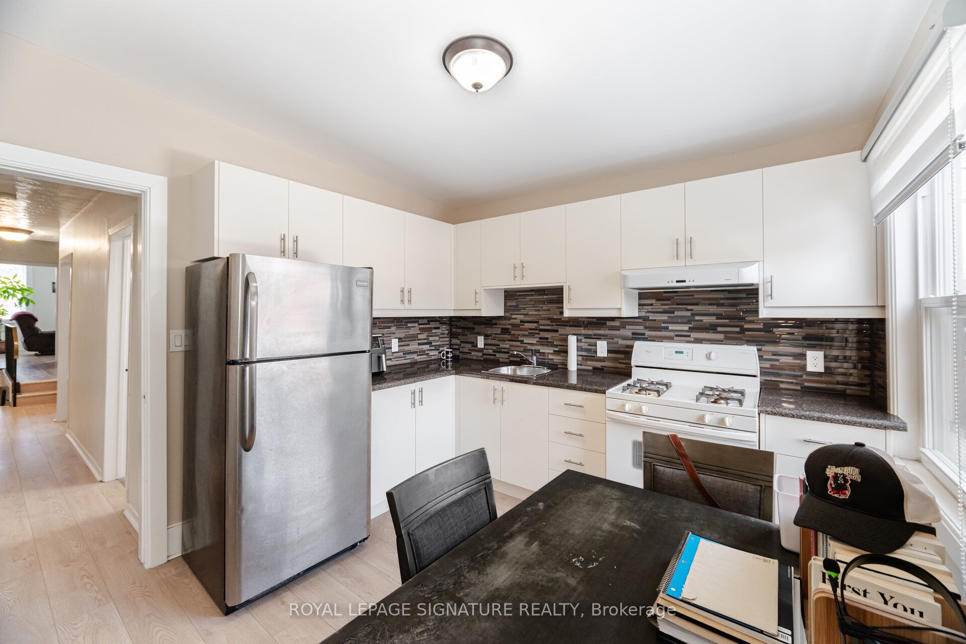 #upper - 105 Lisgar Street Property Photo 11