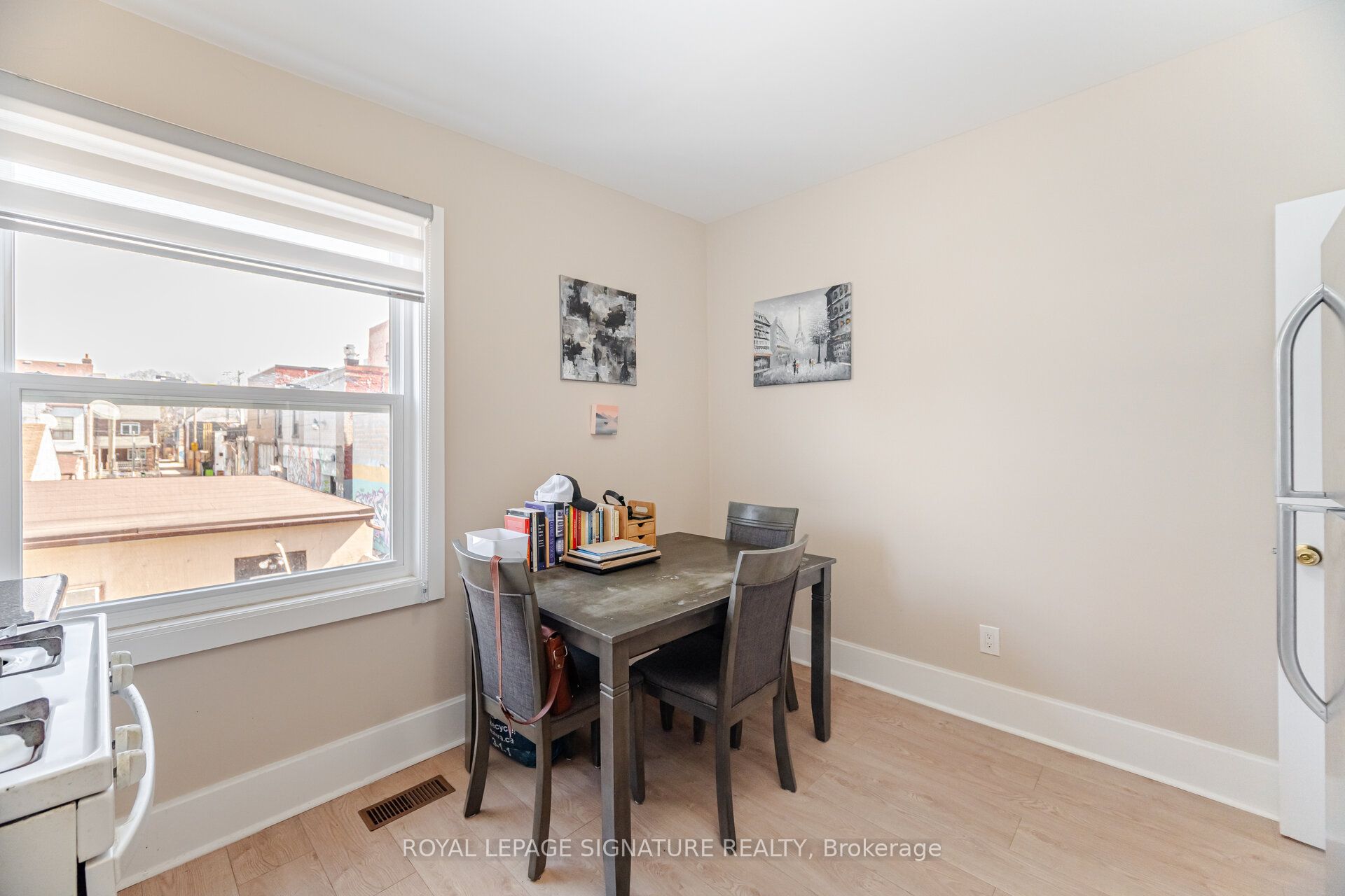 #upper - 105 Lisgar Street Property Photo 14
