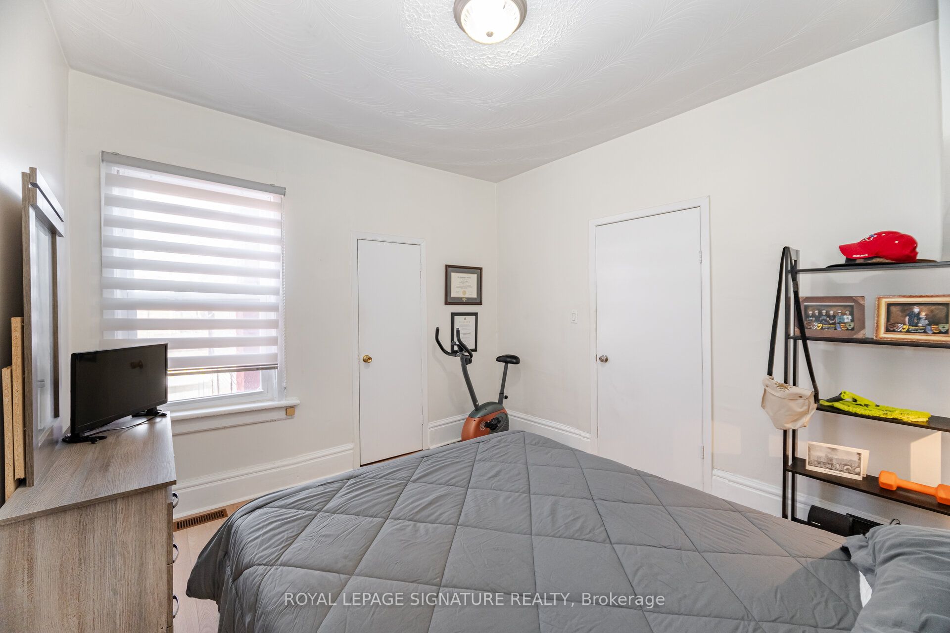 #upper - 105 Lisgar Street Property Photo 22