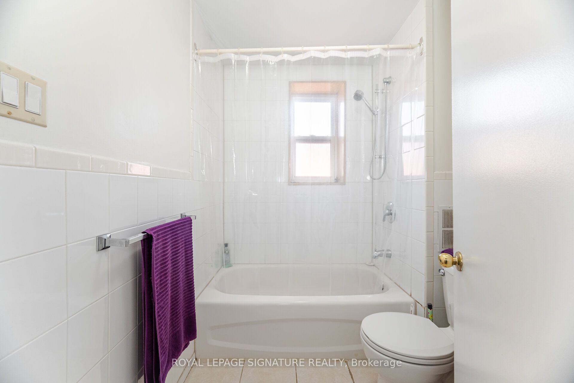 #upper - 105 Lisgar Street Property Photo 25