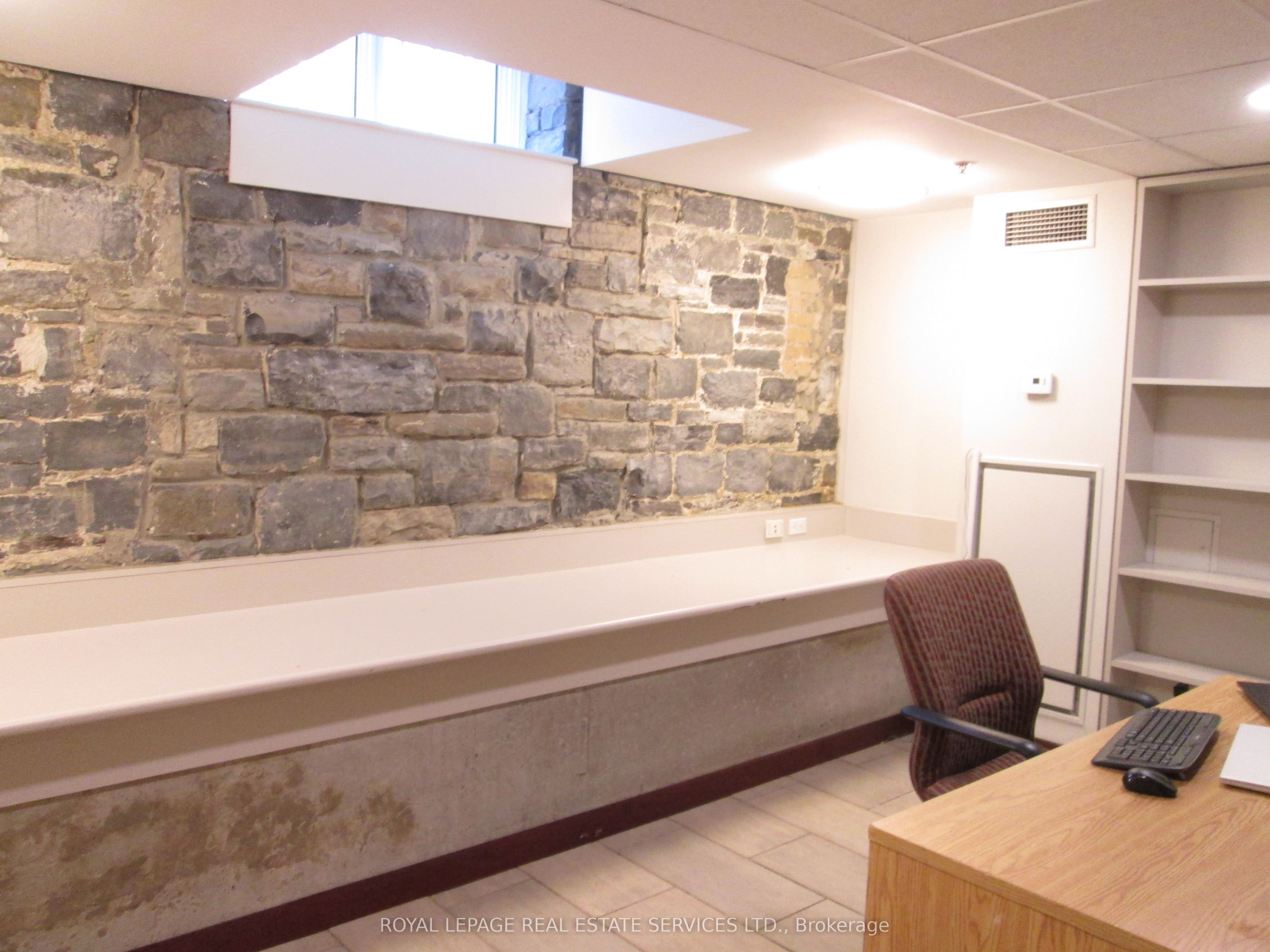 56 Queen Street Property Photo 2