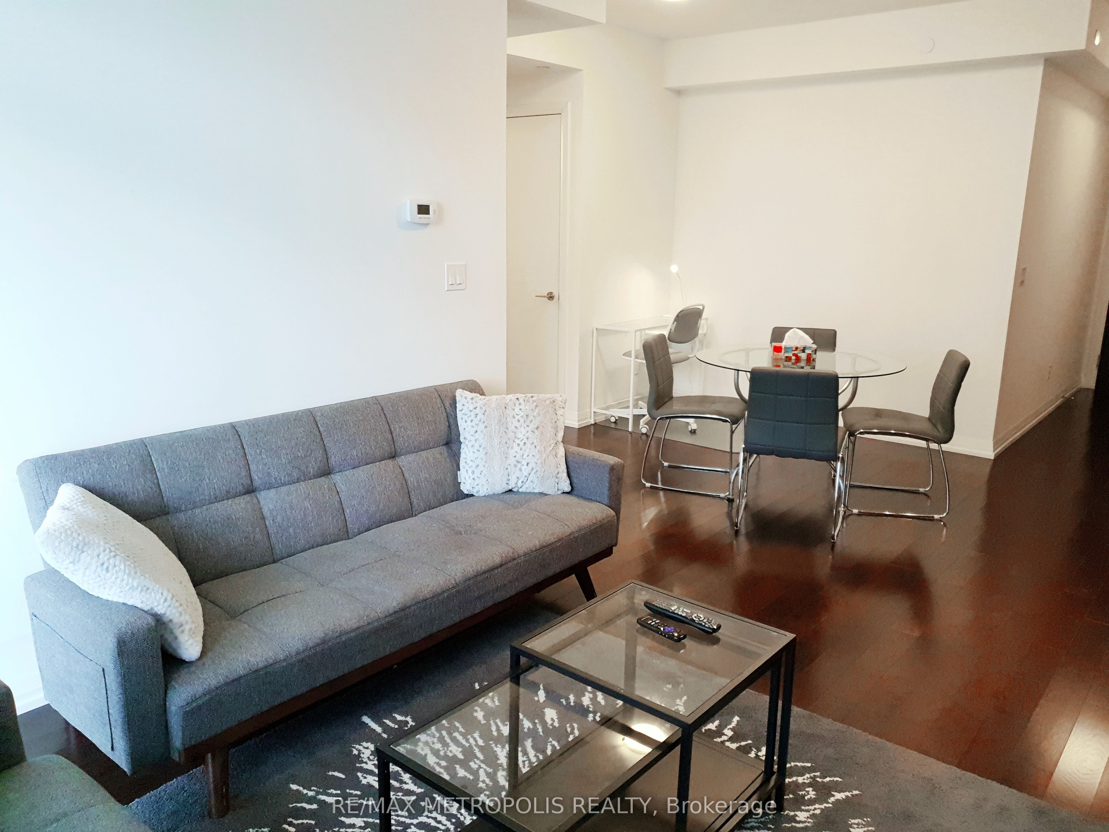 460 Adelaide Street E 2117 Property Photo 3