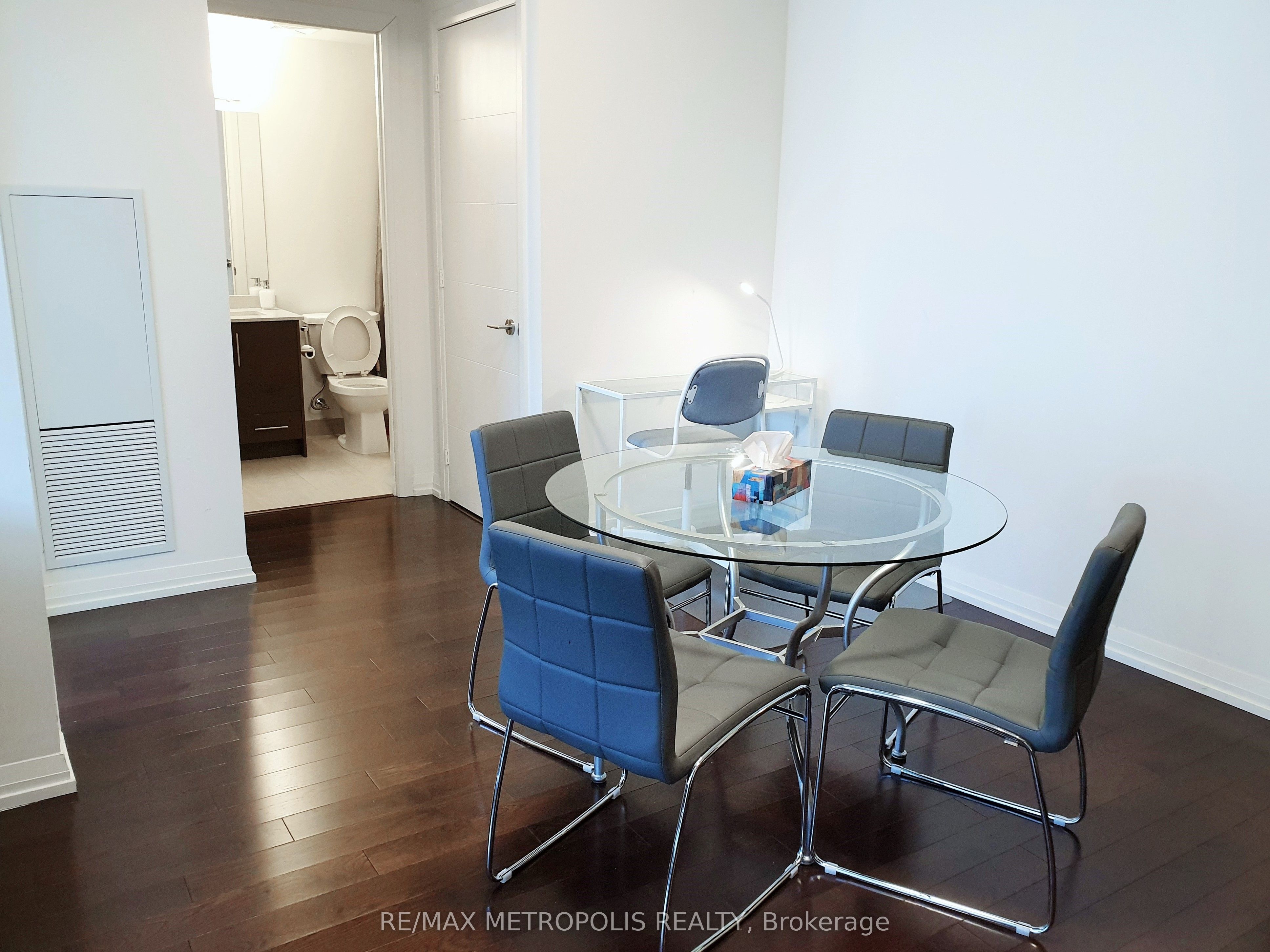 460 Adelaide Street E 2117 Property Photo 5