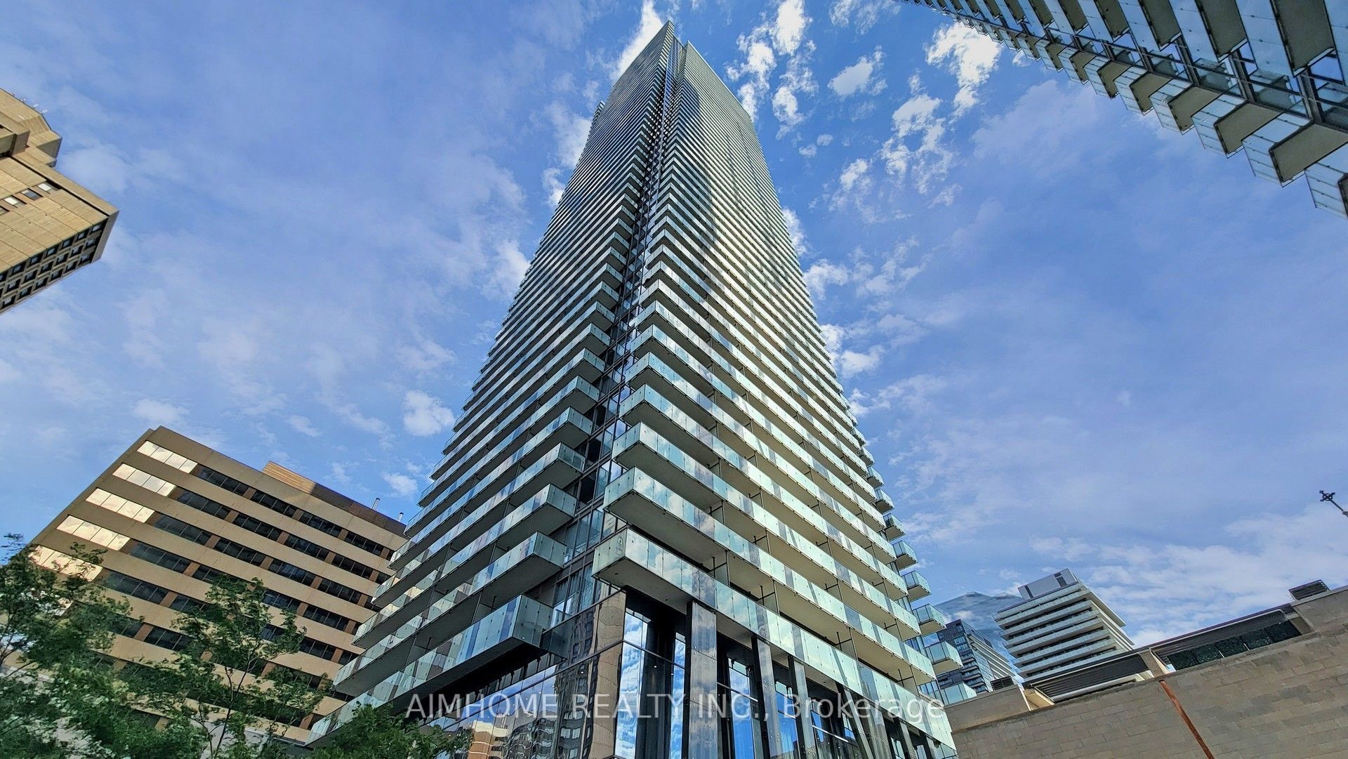 #1205 - 1080 Bay Street Property Photo