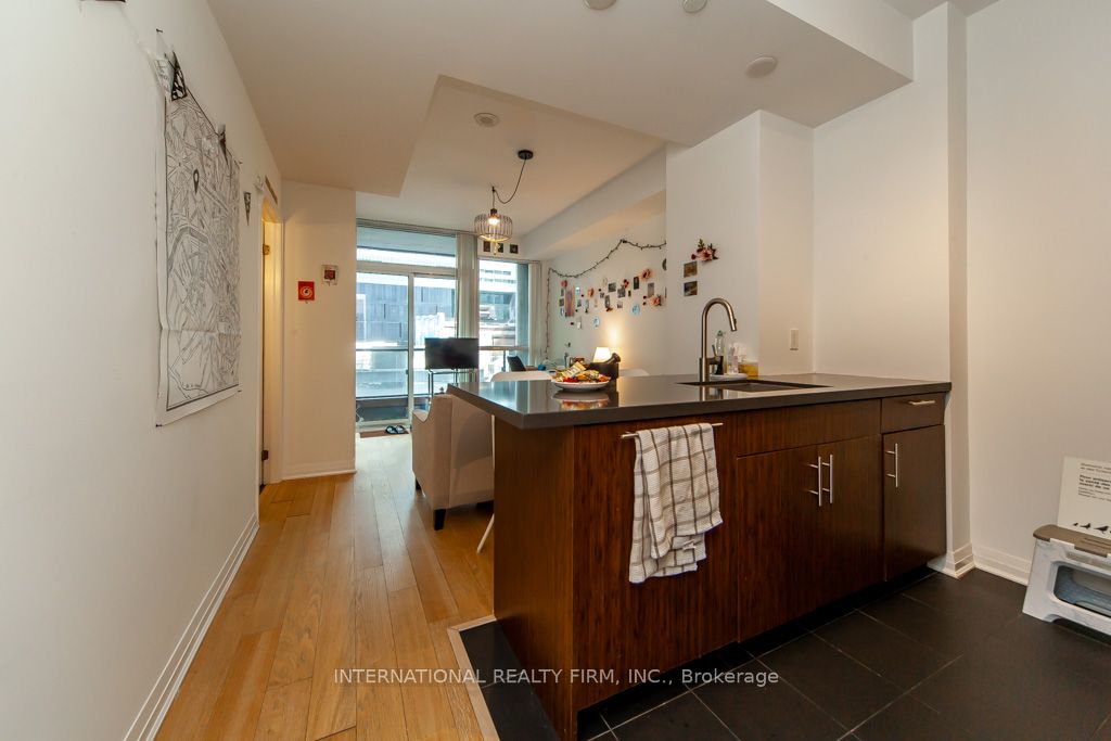 8 Mercer Street 318 Property Photo 7