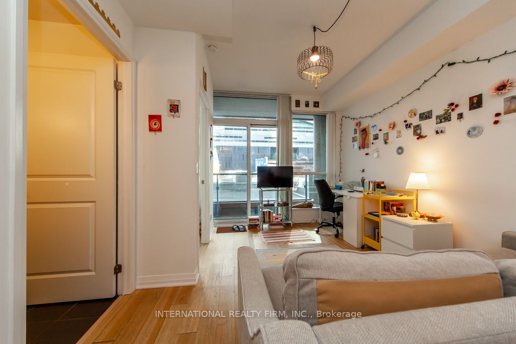 8 Mercer Street 318 Property Photo 9