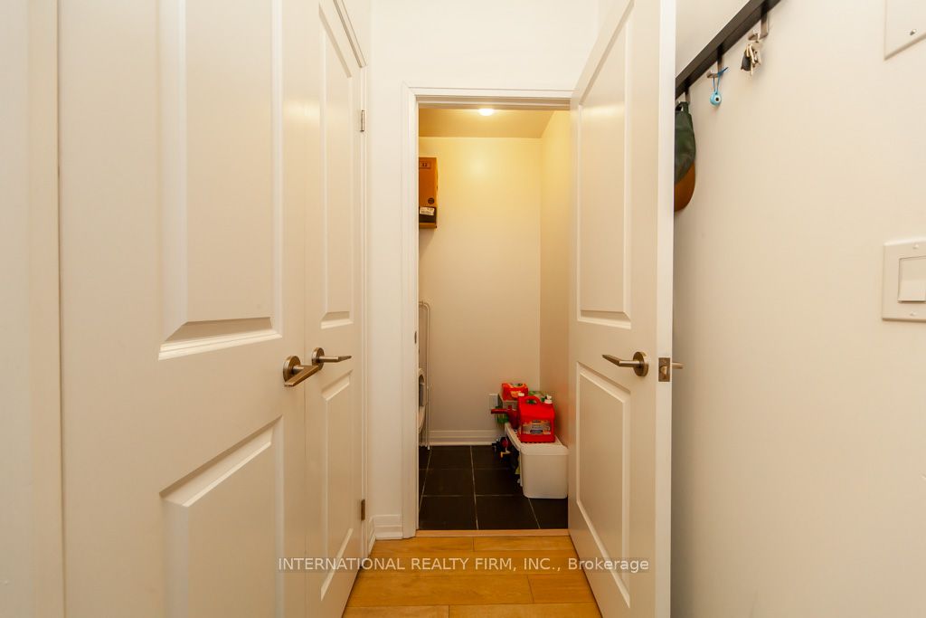8 Mercer Street 318 Property Photo 30