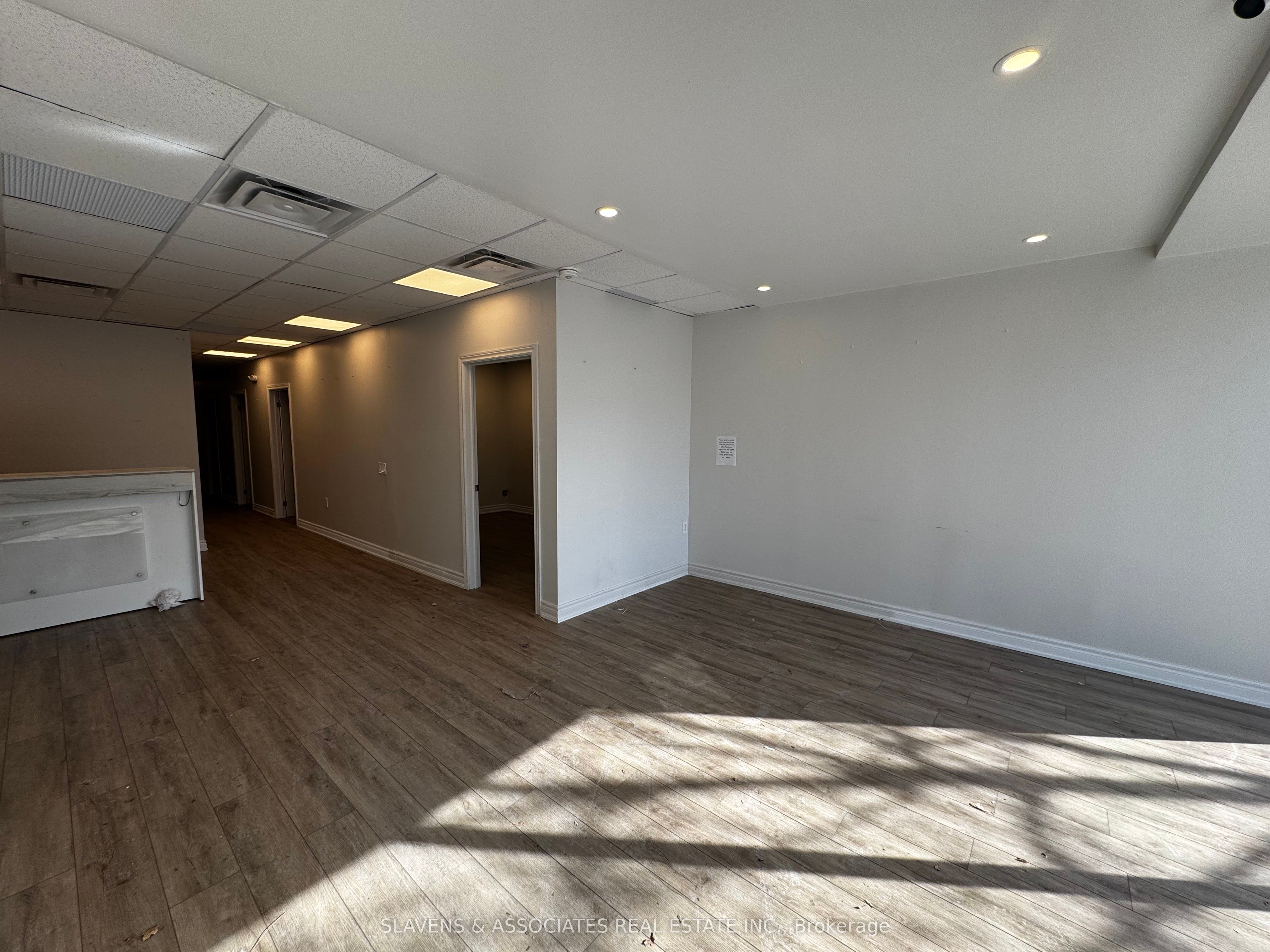 1104 Eglinton Avenue Property Photo 3
