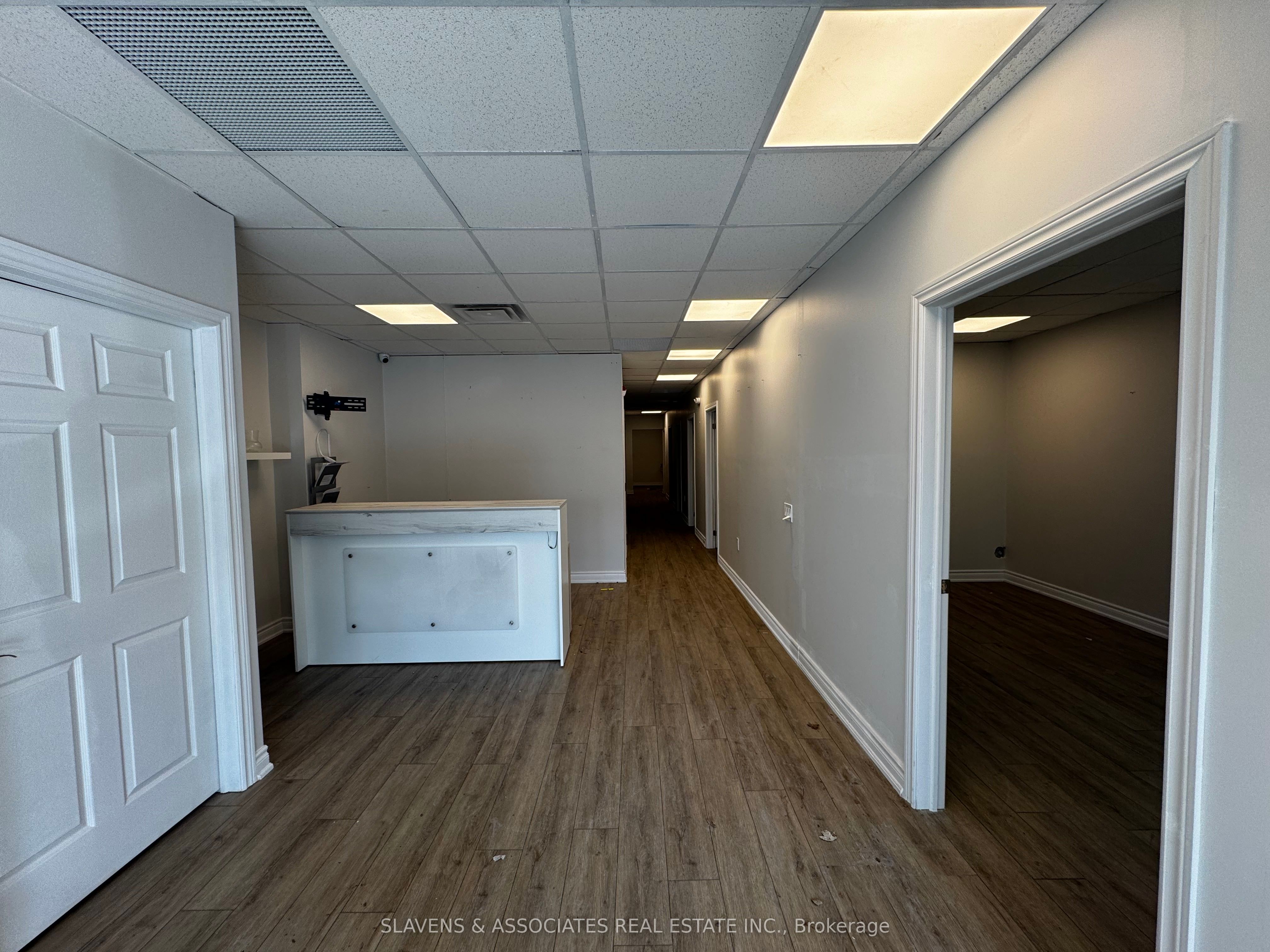 1104 Eglinton Avenue Property Photo 5
