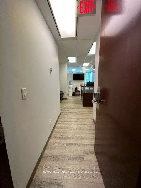 #1510 - 5001 Yonge Street Property Photo 3