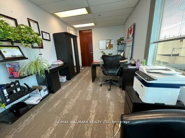 #1510 - 5001 Yonge Street Property Photo 11