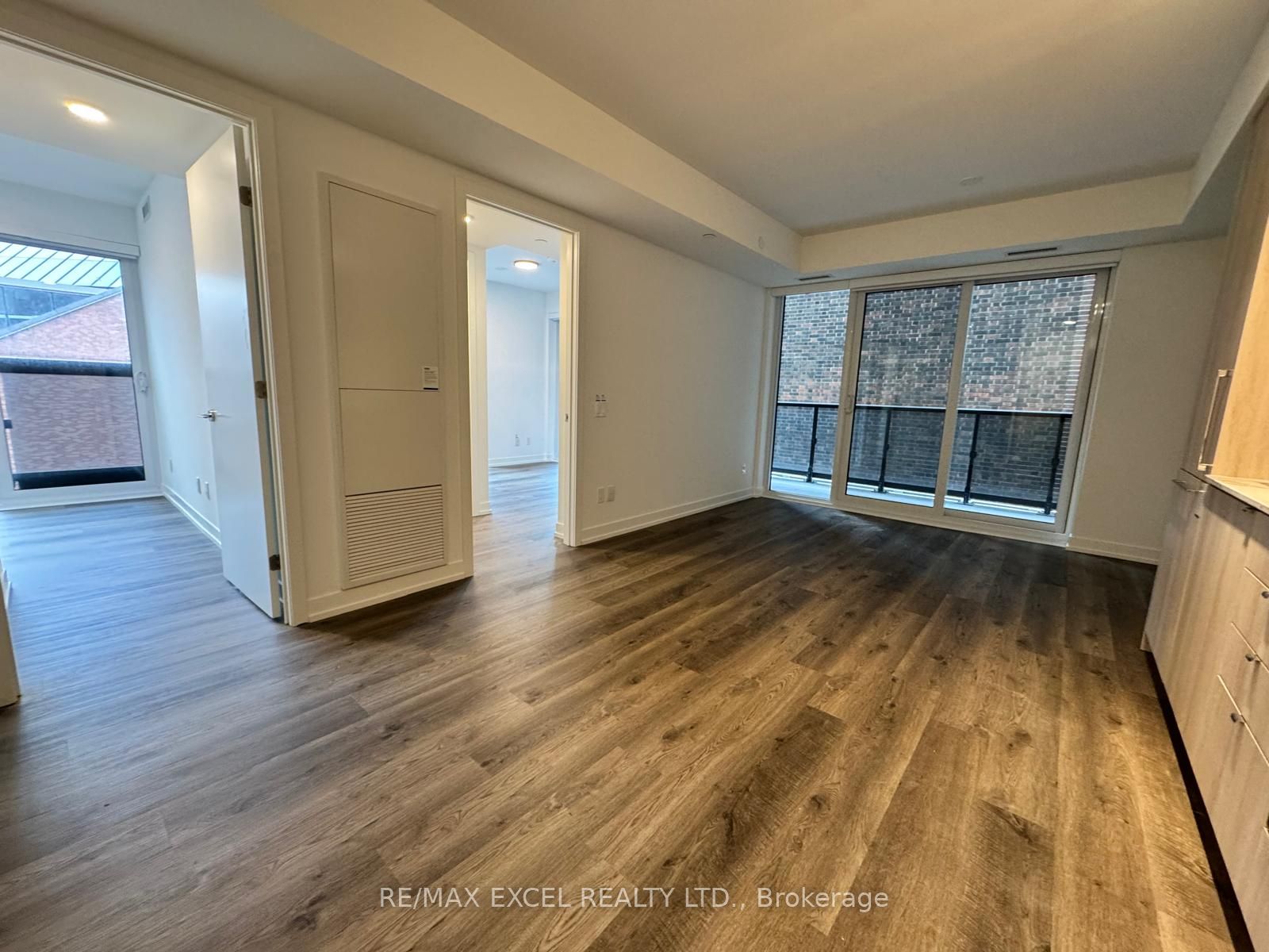 #708 - 771 Yonge Street Property Photo