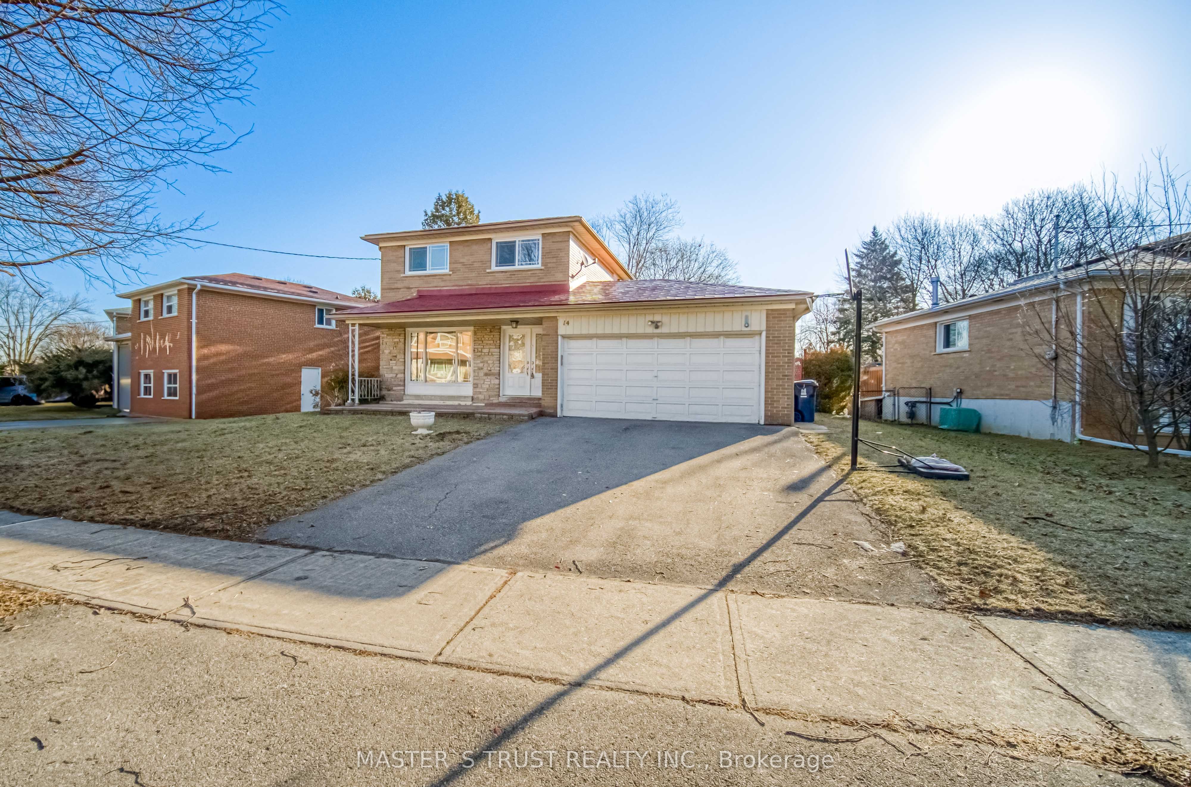 14 Houston Crescent Property Photo