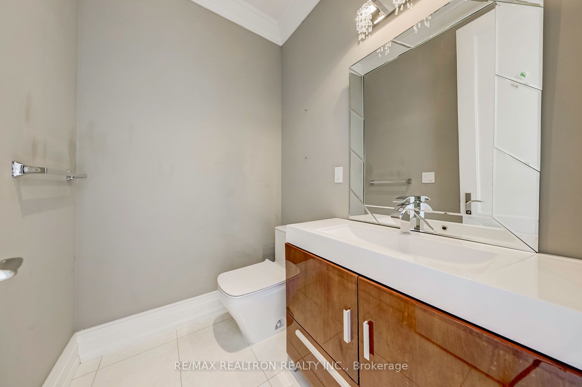 145 Kingsdale Avenue Property Photo 21