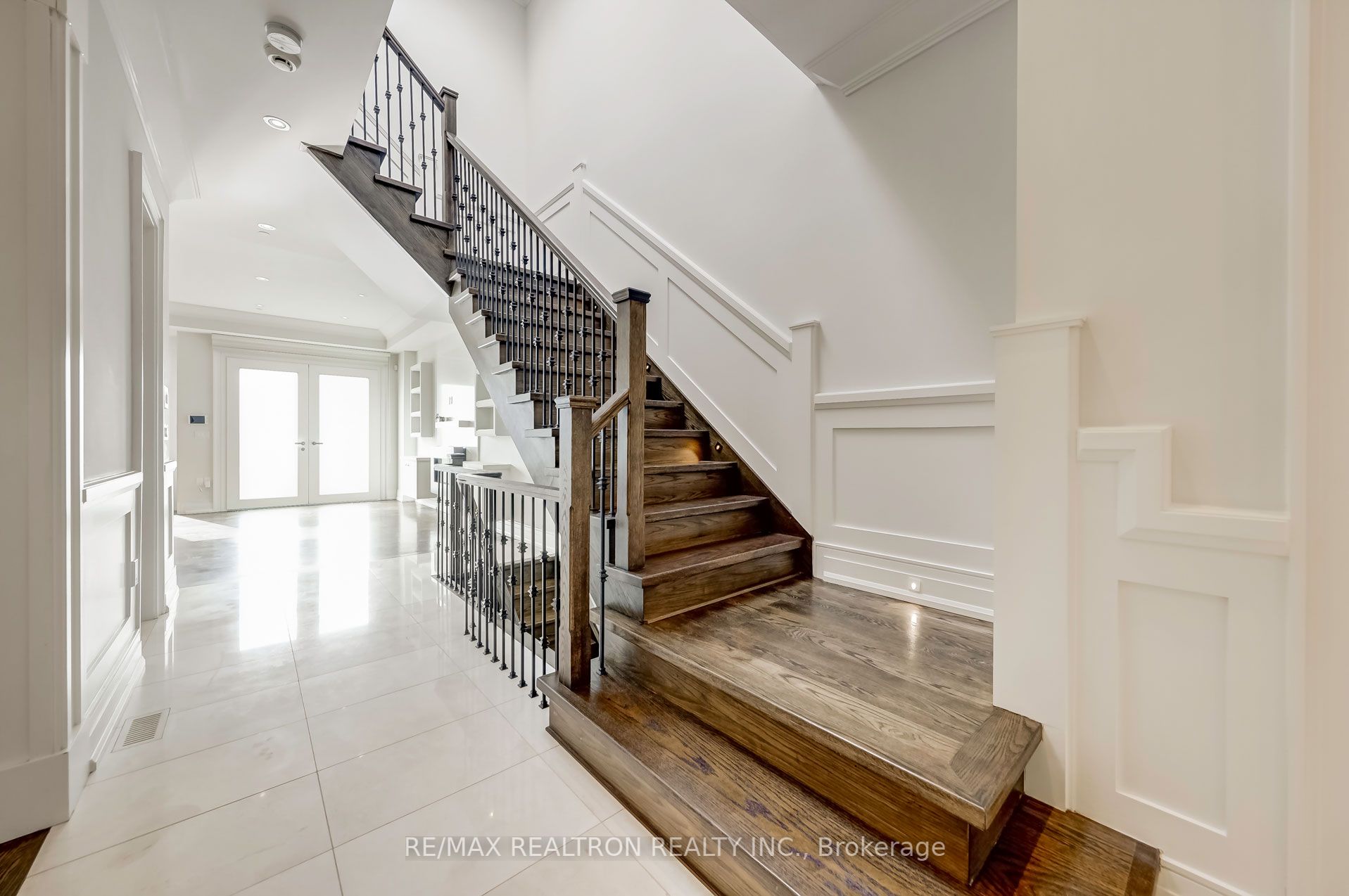 145 Kingsdale Avenue Property Photo 22