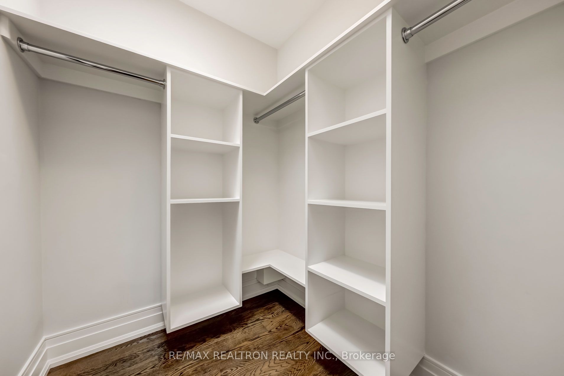 145 Kingsdale Avenue Property Photo 26
