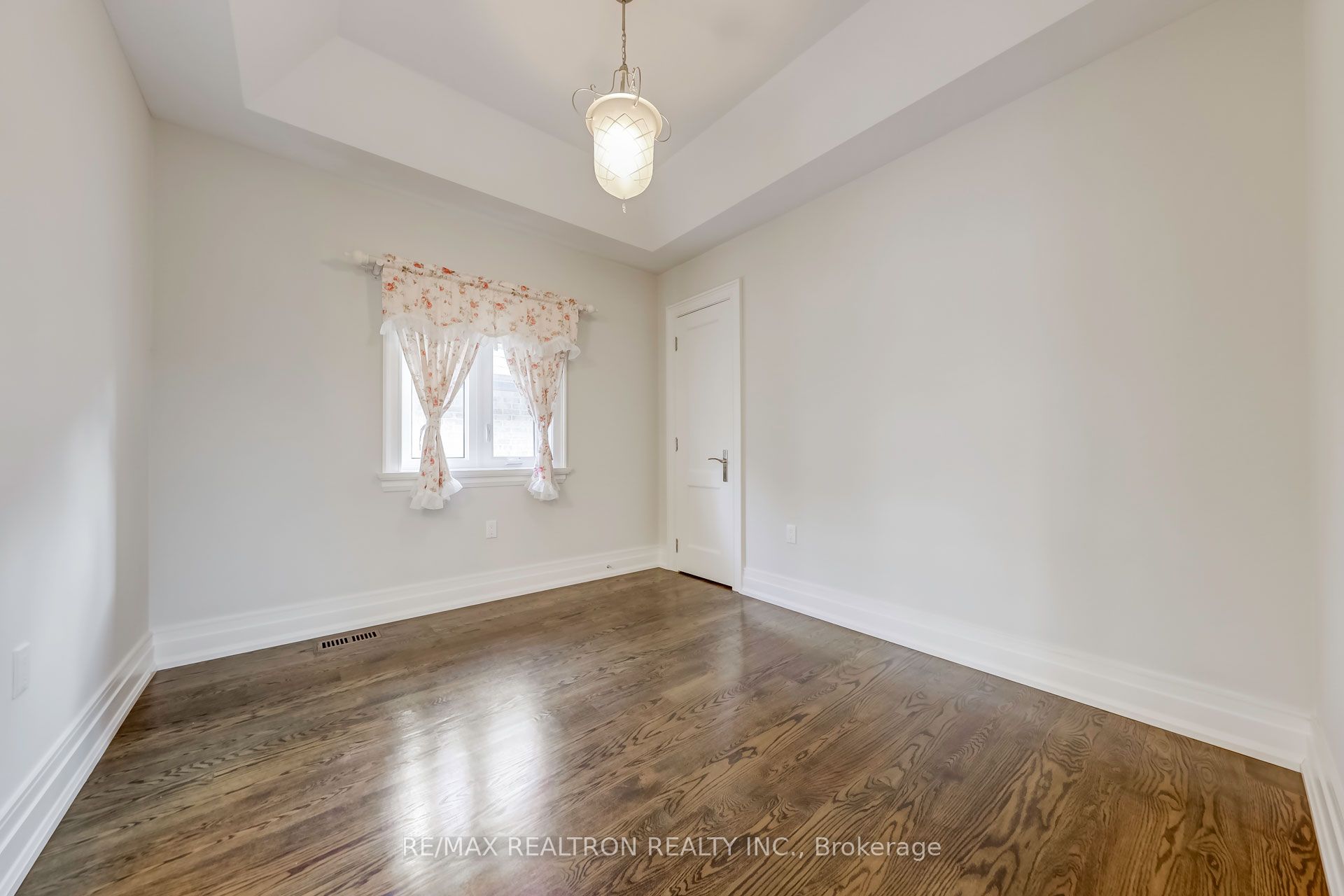 145 Kingsdale Avenue Property Photo 29