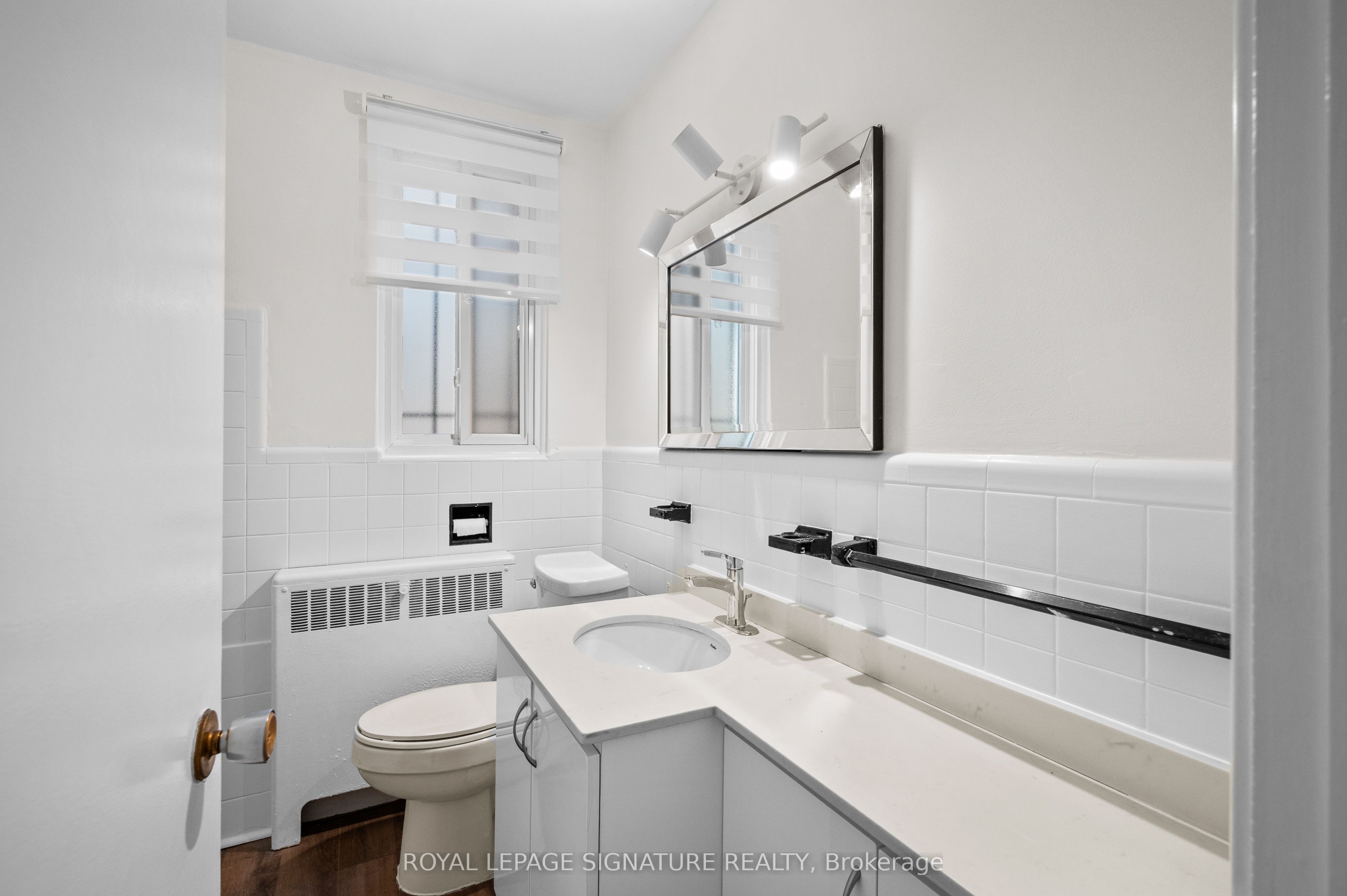 #2nd Floor - 1138 Eglinton Avenue Property Photo 27