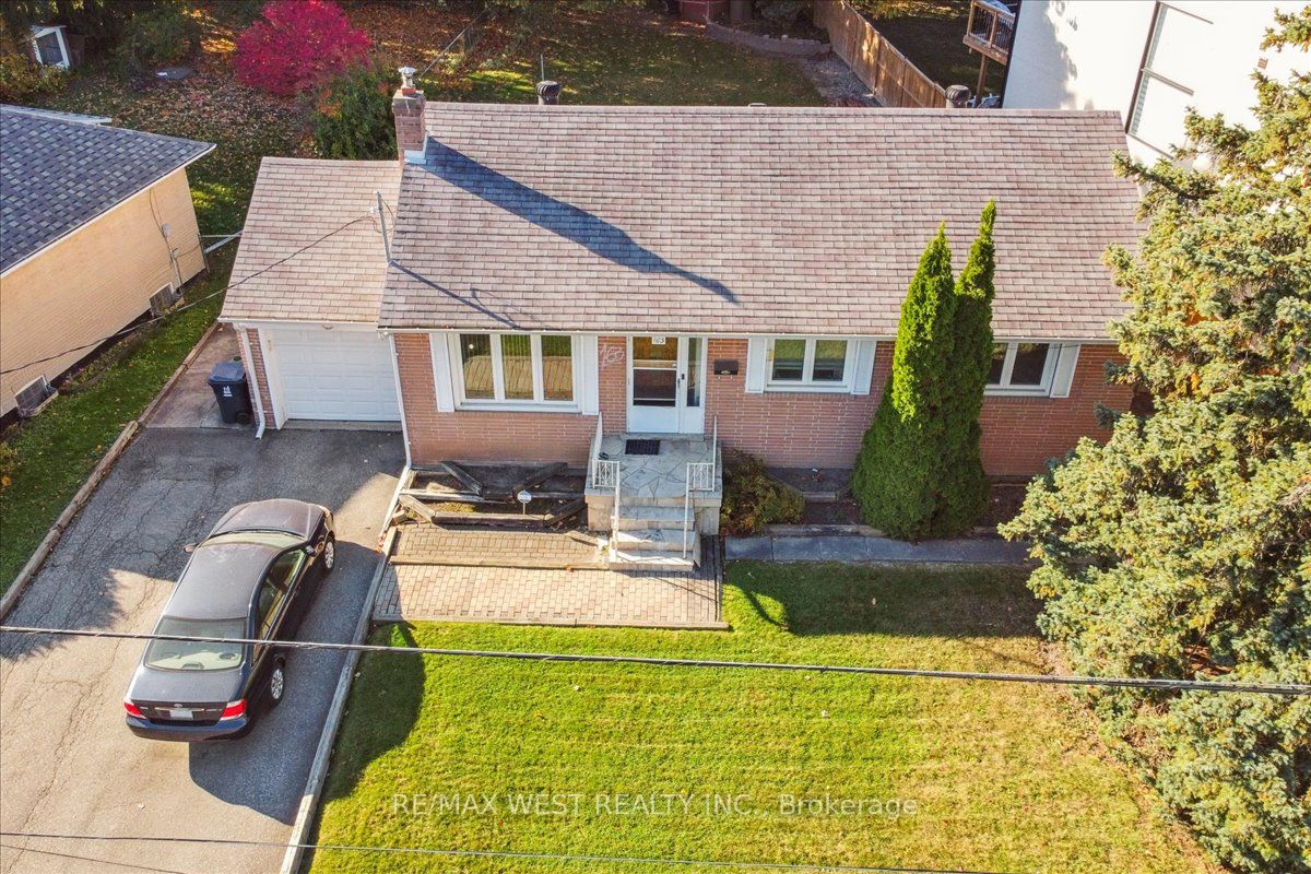 163 Newton Drive Property Photo