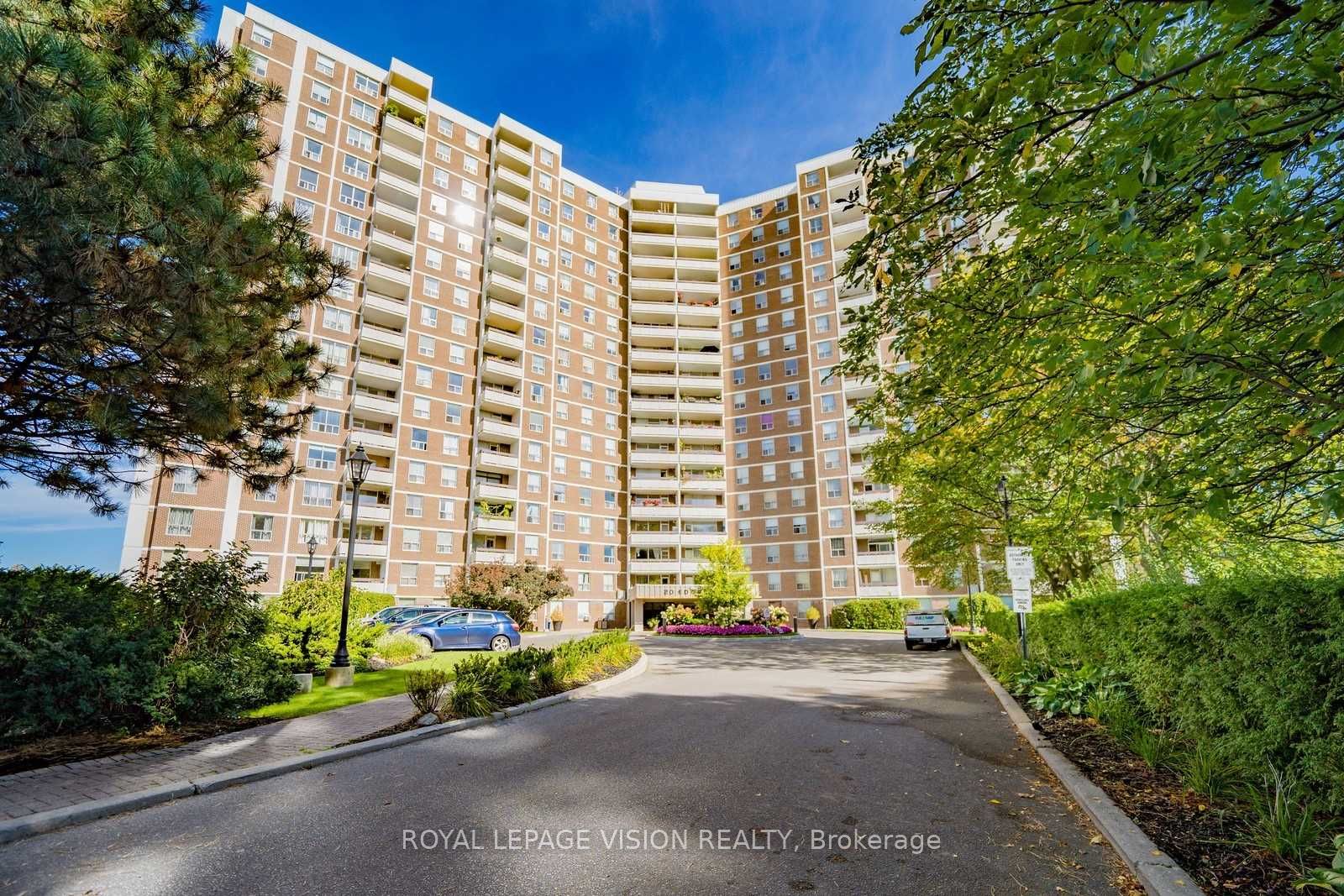 #1202 - 20 Edgecliff Golfway Property Photo