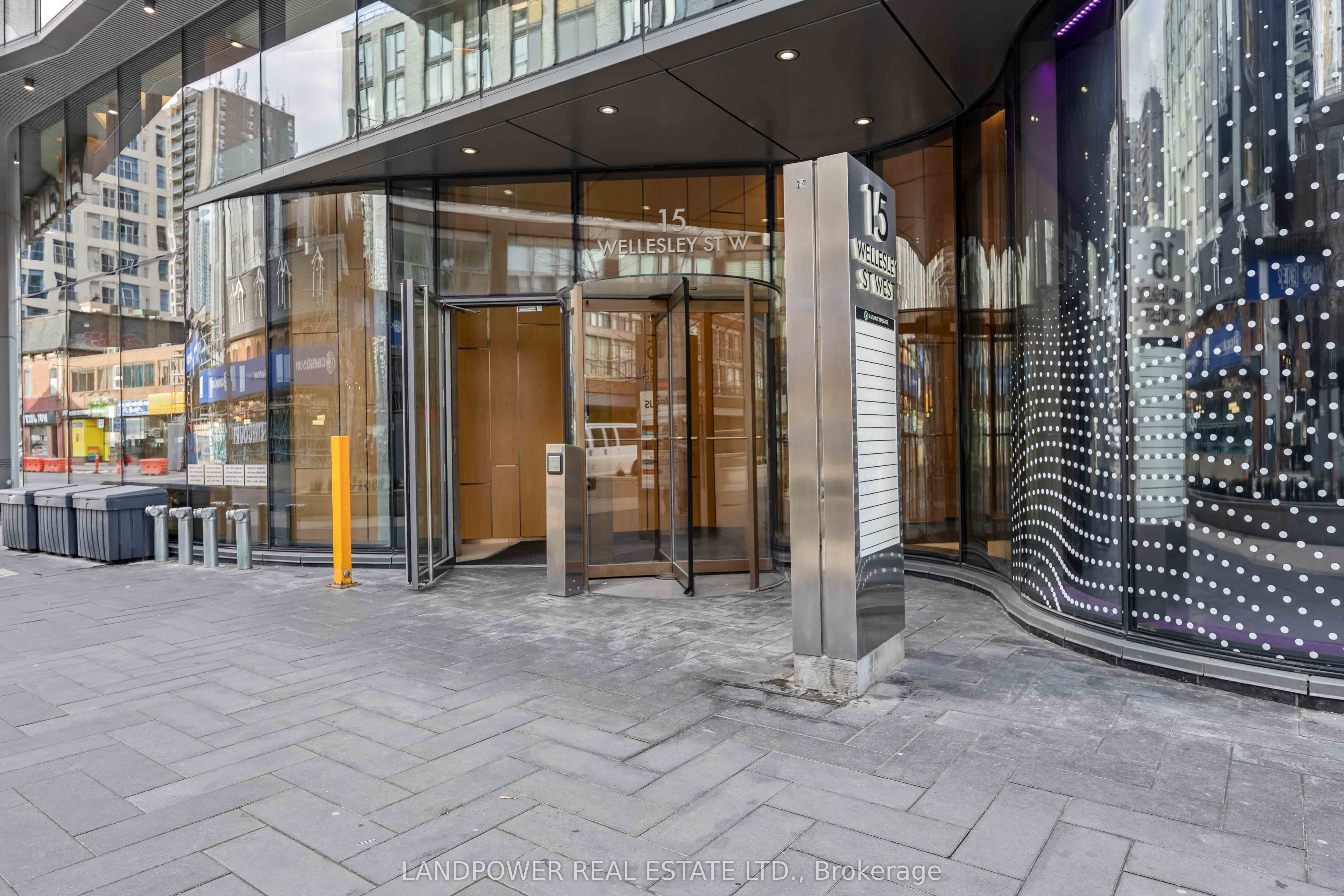 15 Wellesley Street W 220-221 Property Photo 6