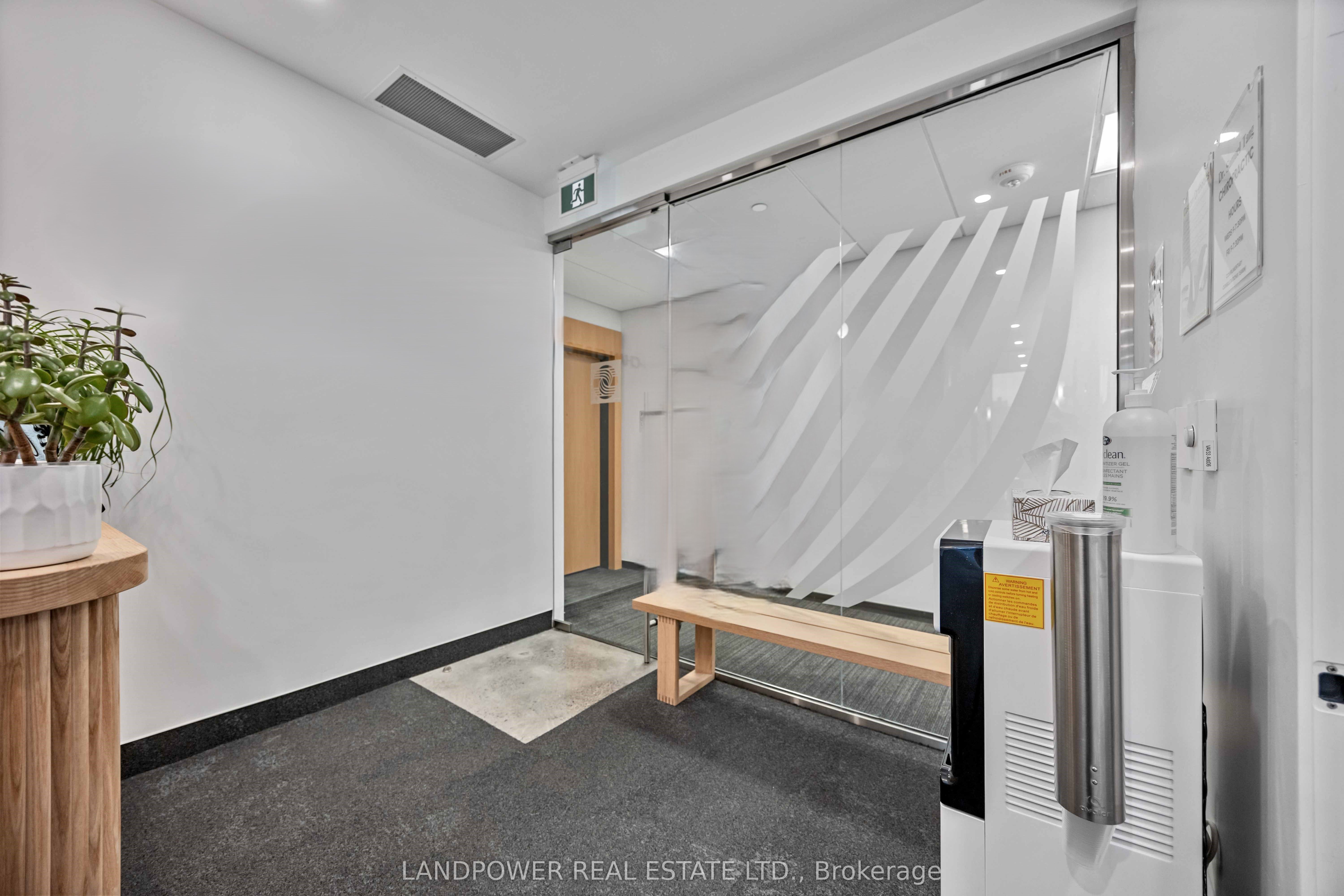 15 Wellesley Street W 220-221 Property Photo 13