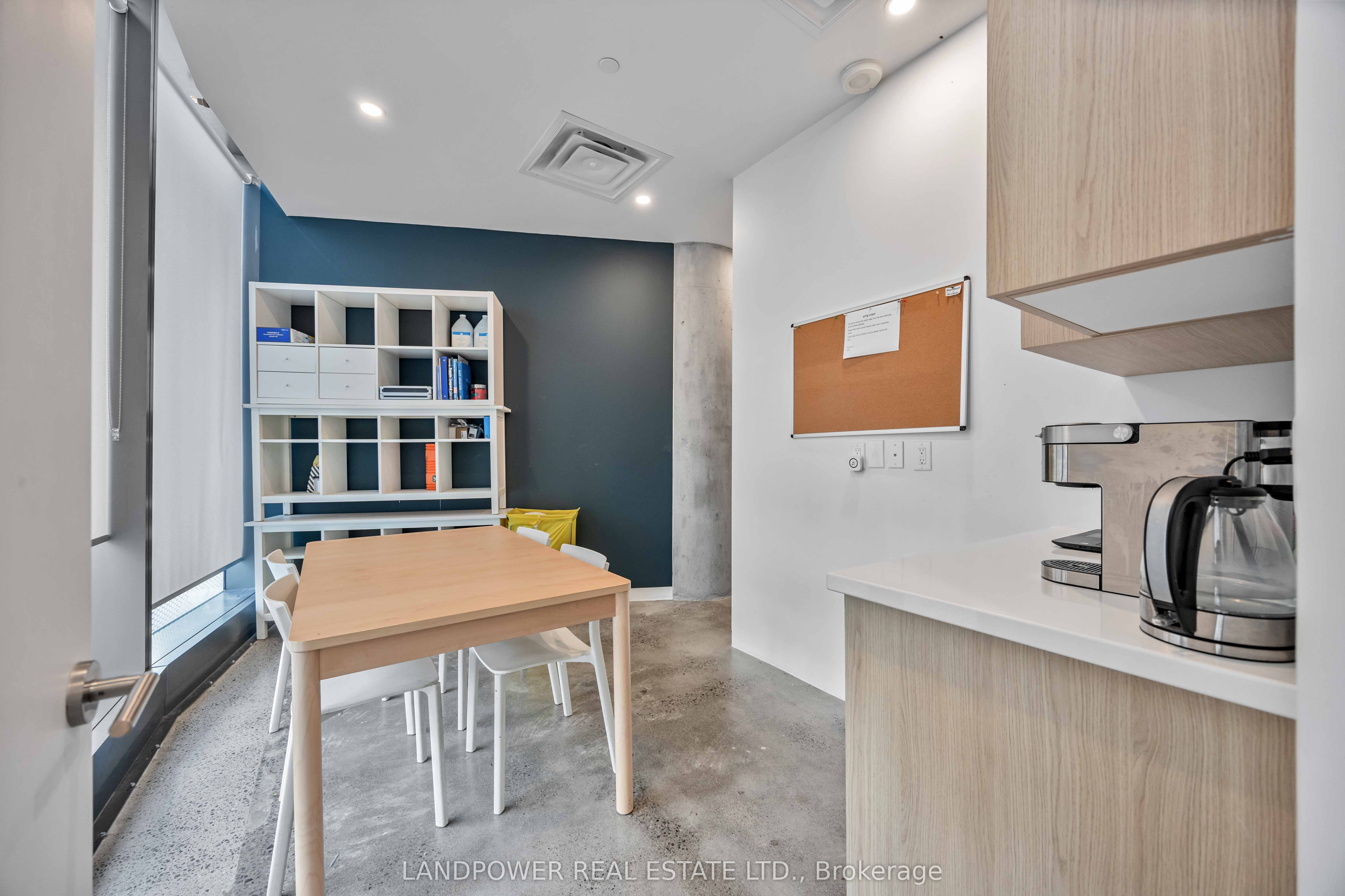 #220-221 - 15 Wellesley Street Property Photo 10