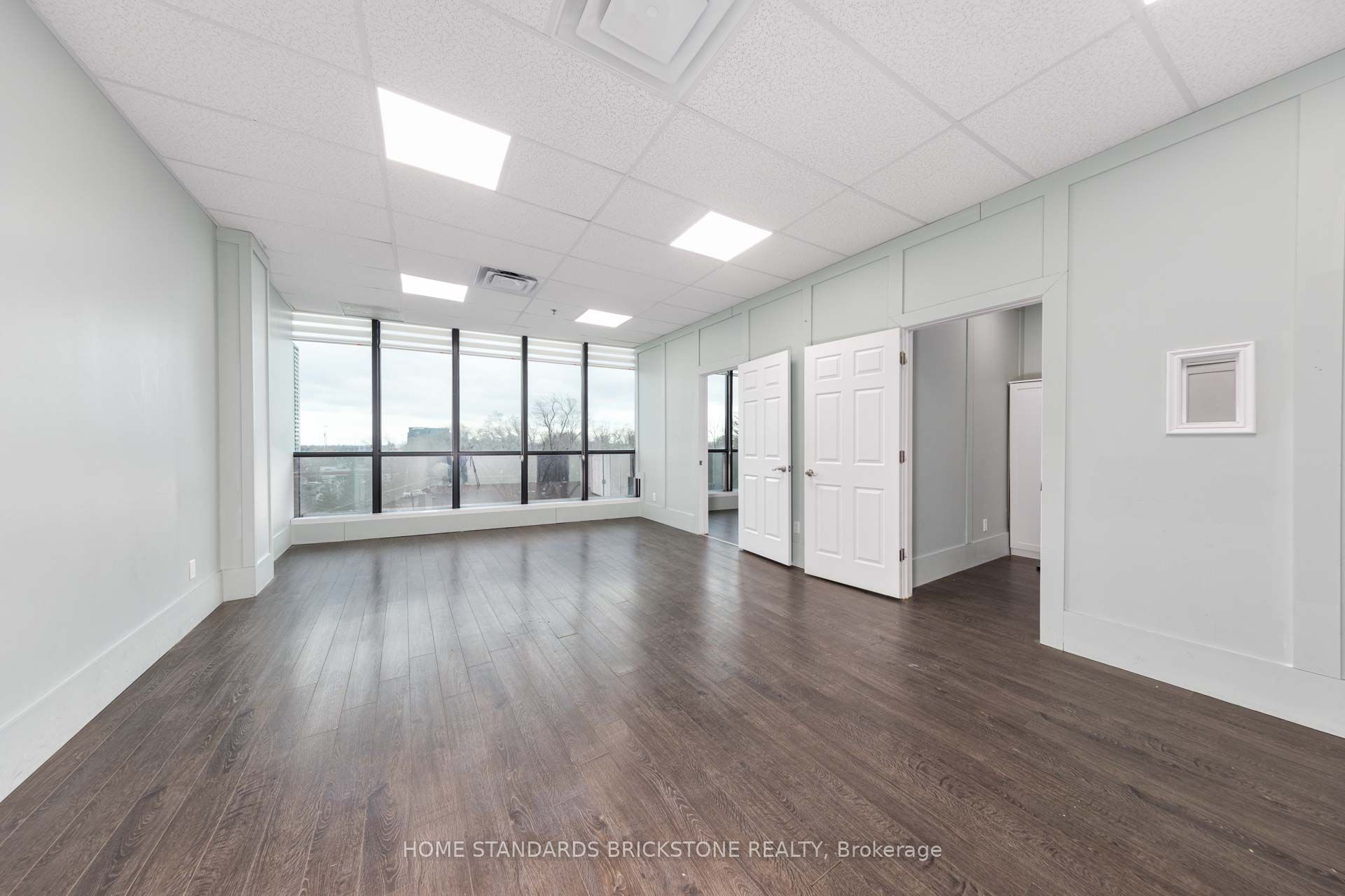 #334 - 4750 Yonge Street Property Photo 3