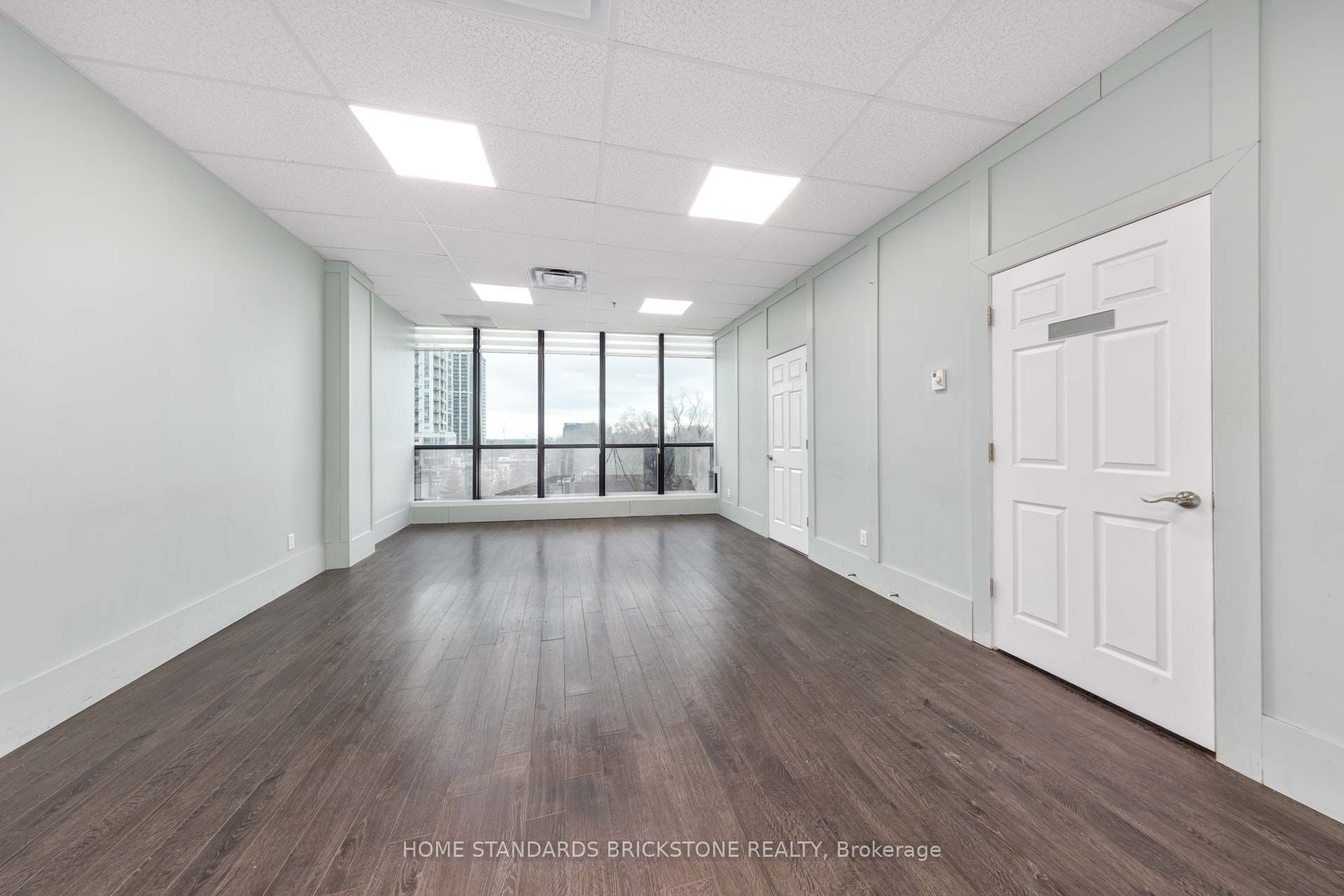 #334 - 4750 Yonge Street Property Photo 5