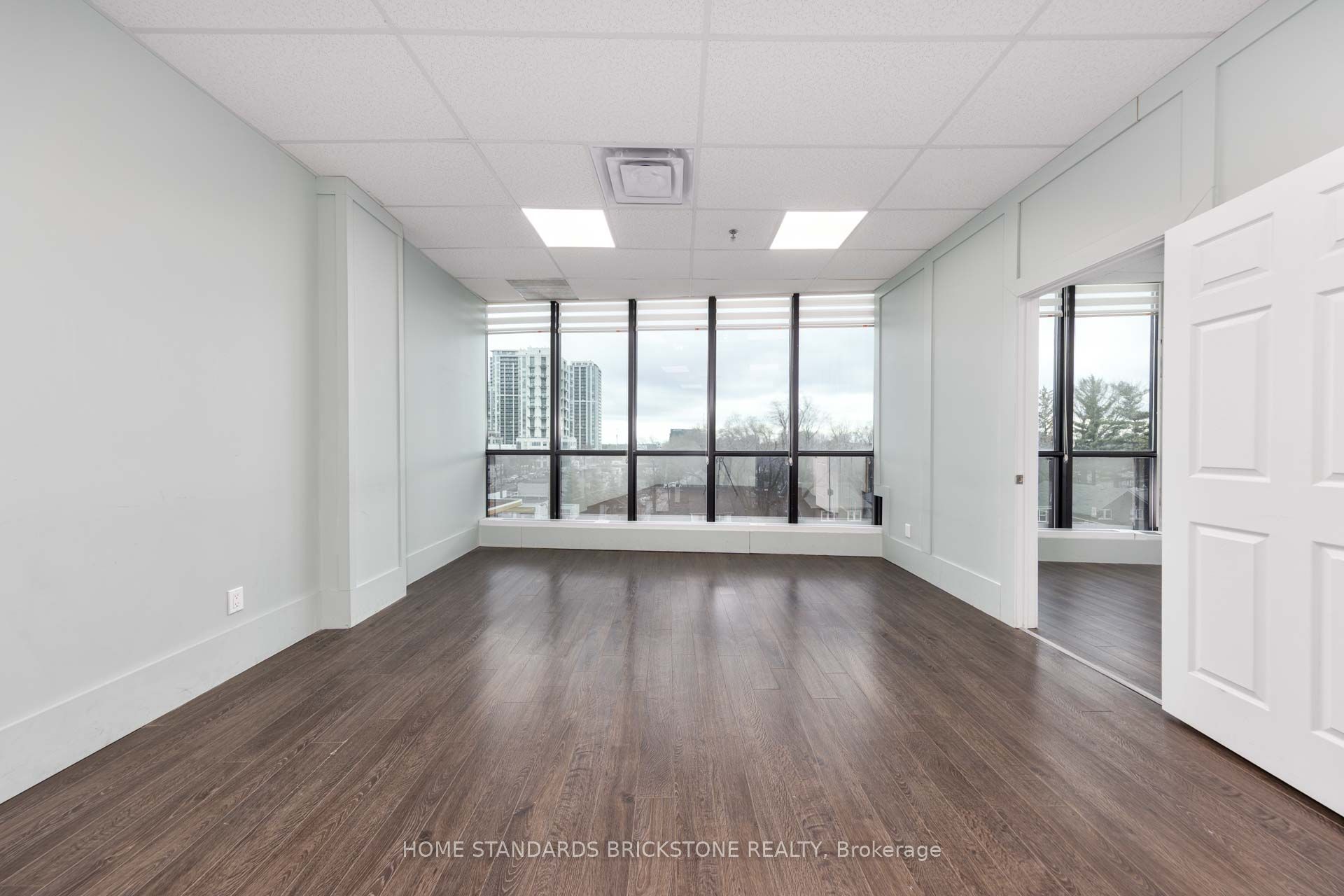 #334 - 4750 Yonge Street Property Photo 6