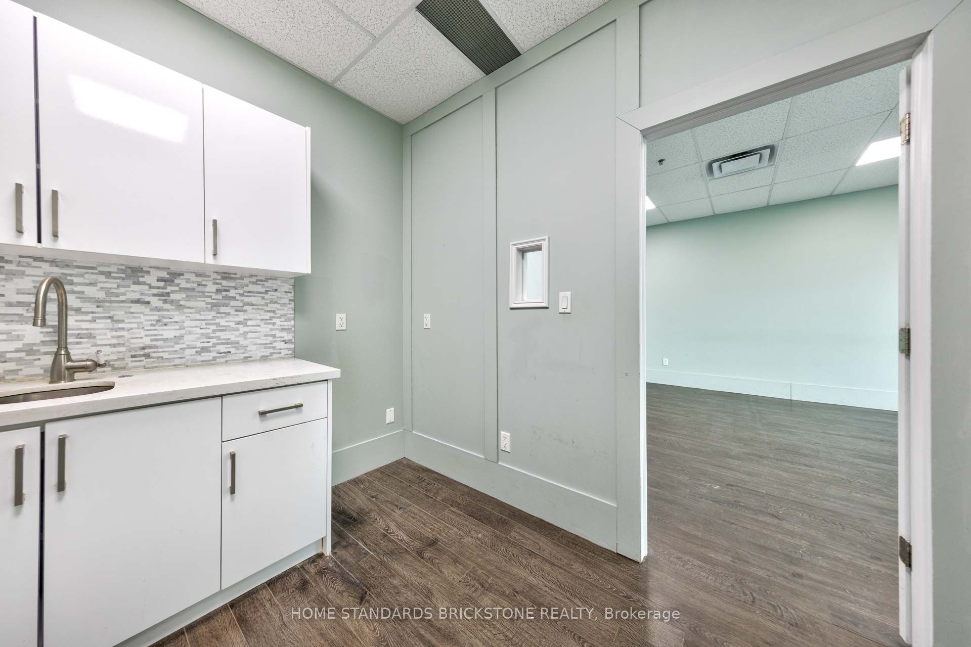 #334 - 4750 Yonge Street Property Photo 13