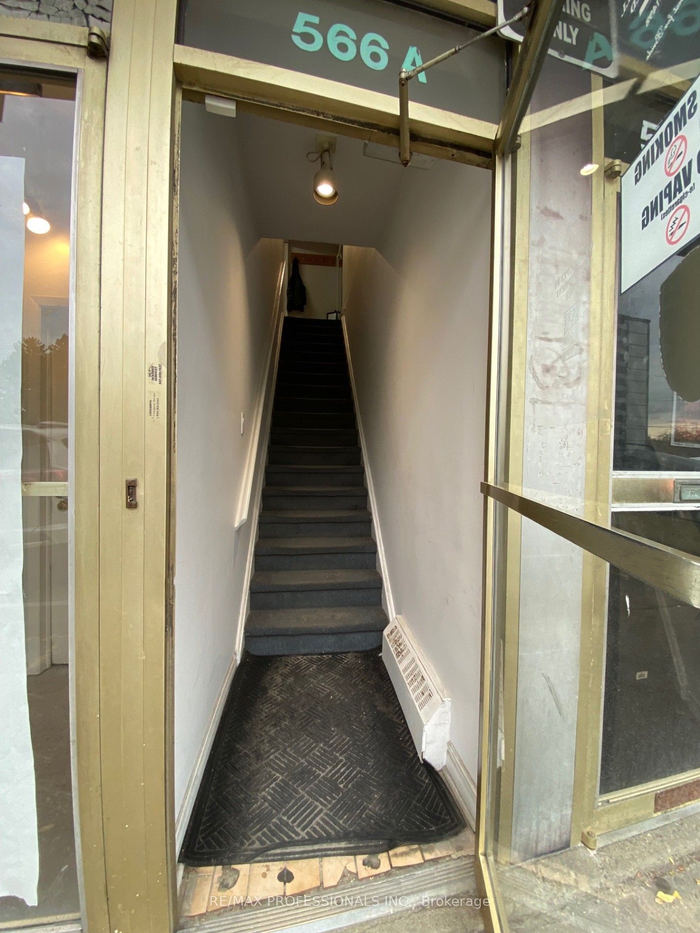 566 Sheppard Avenue Property Photo 17