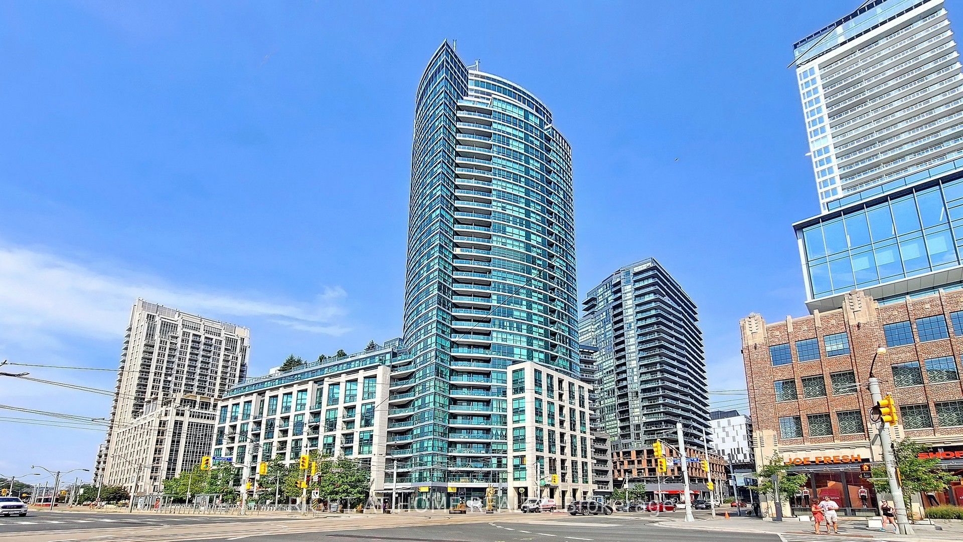 #715 - 600 Fleet Street Property Photo 1
